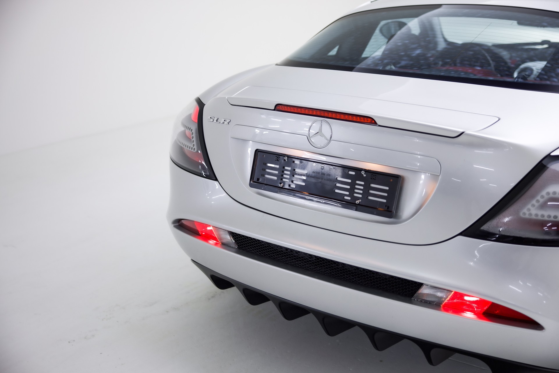 MERCEDES-BENZ SLR-image-11