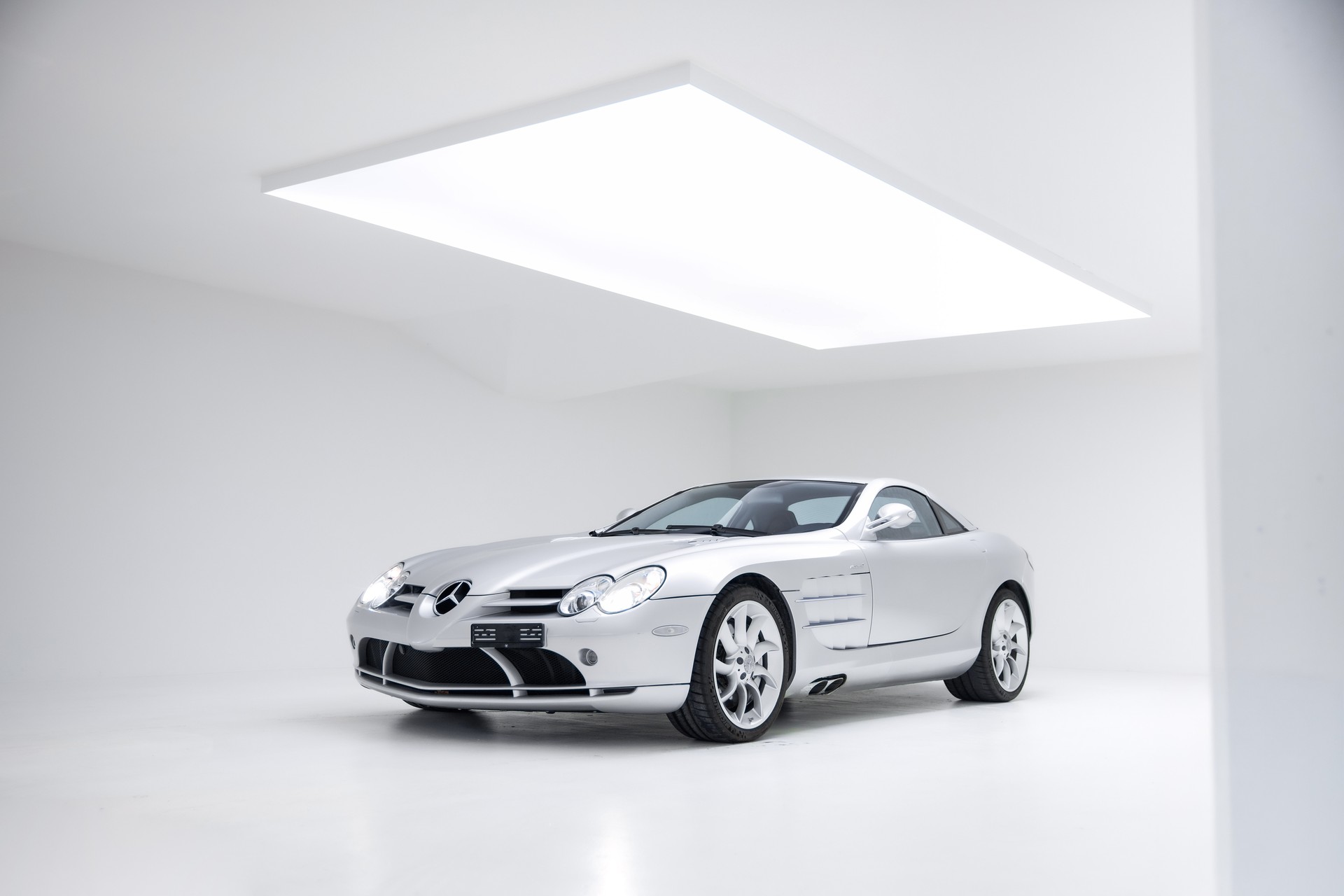 MERCEDES-BENZ SLR-image-0