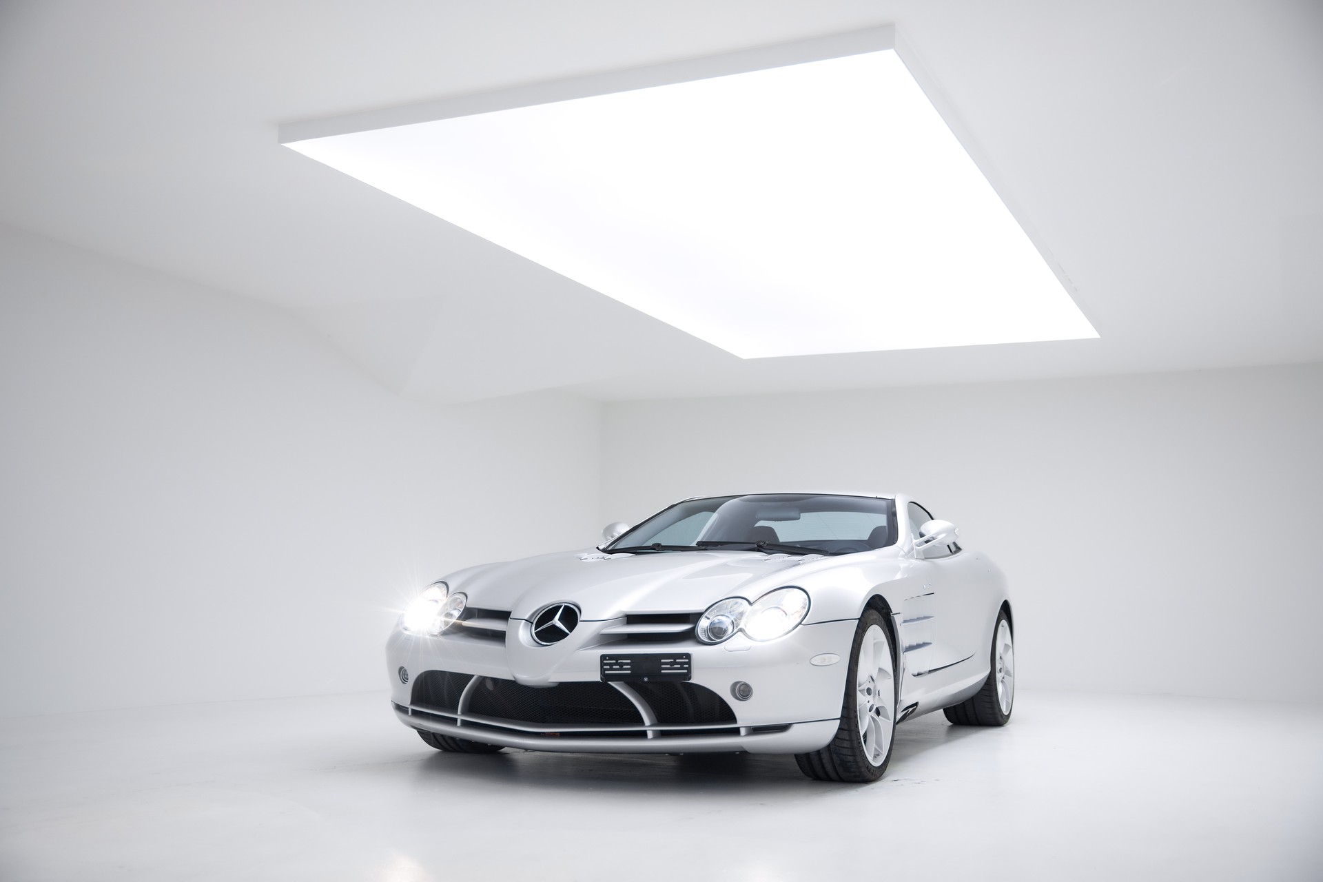 MERCEDES-BENZ SLR-image-3