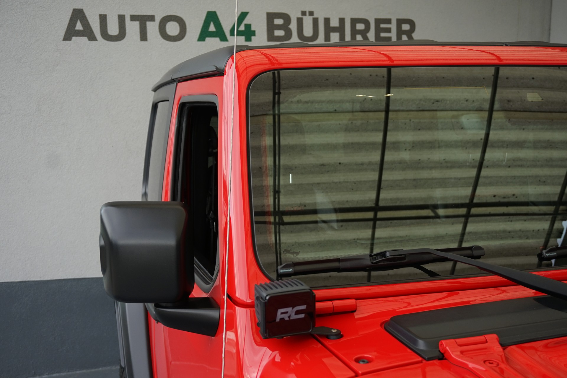 JEEP Wrangler 2.0 T Rubicon 4x4 272 PS mit AHK und Abstandsregeltempomat !!-image-10