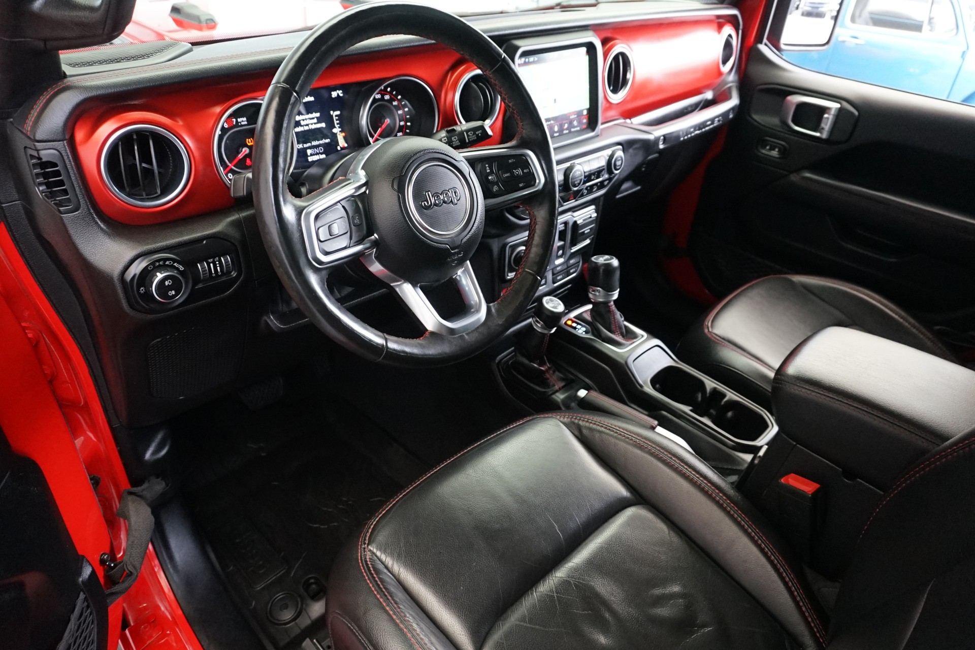 JEEP Wrangler 2.0 T Rubicon 4x4 272 PS mit AHK und Abstandsregeltempomat !!-image-17