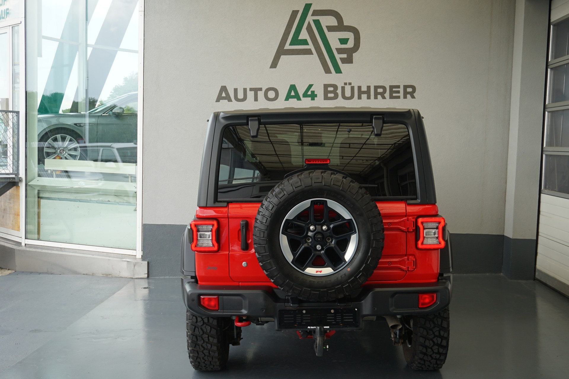 JEEP Wrangler 2.0 T Rubicon 4x4 272 PS mit AHK und Abstandsregeltempomat !!-image-11