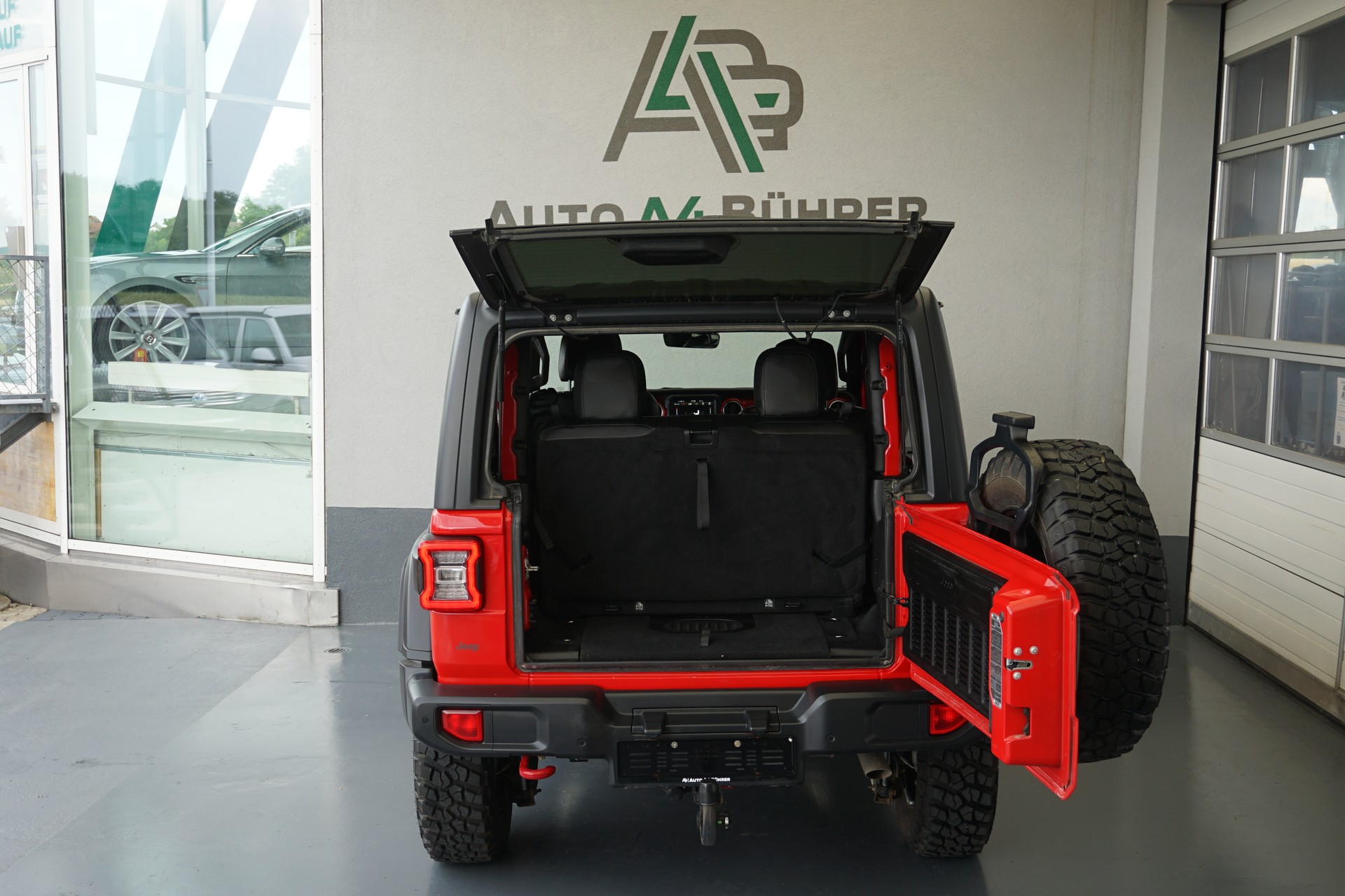 JEEP Wrangler 2.0 T Rubicon 4x4 272 PS mit AHK und Abstandsregeltempomat !!-image-12