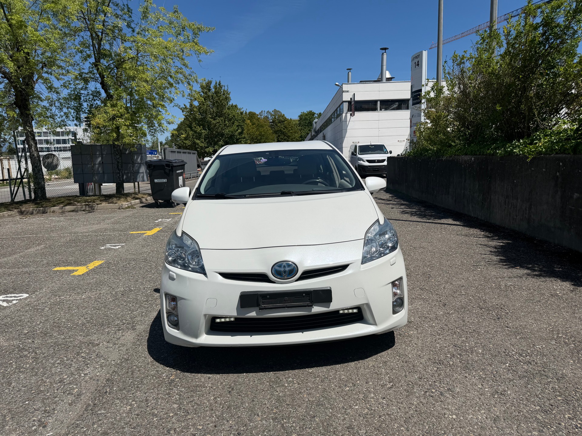 TOYOTA Prius 1.8 16V HSD Sol Premium-image-1