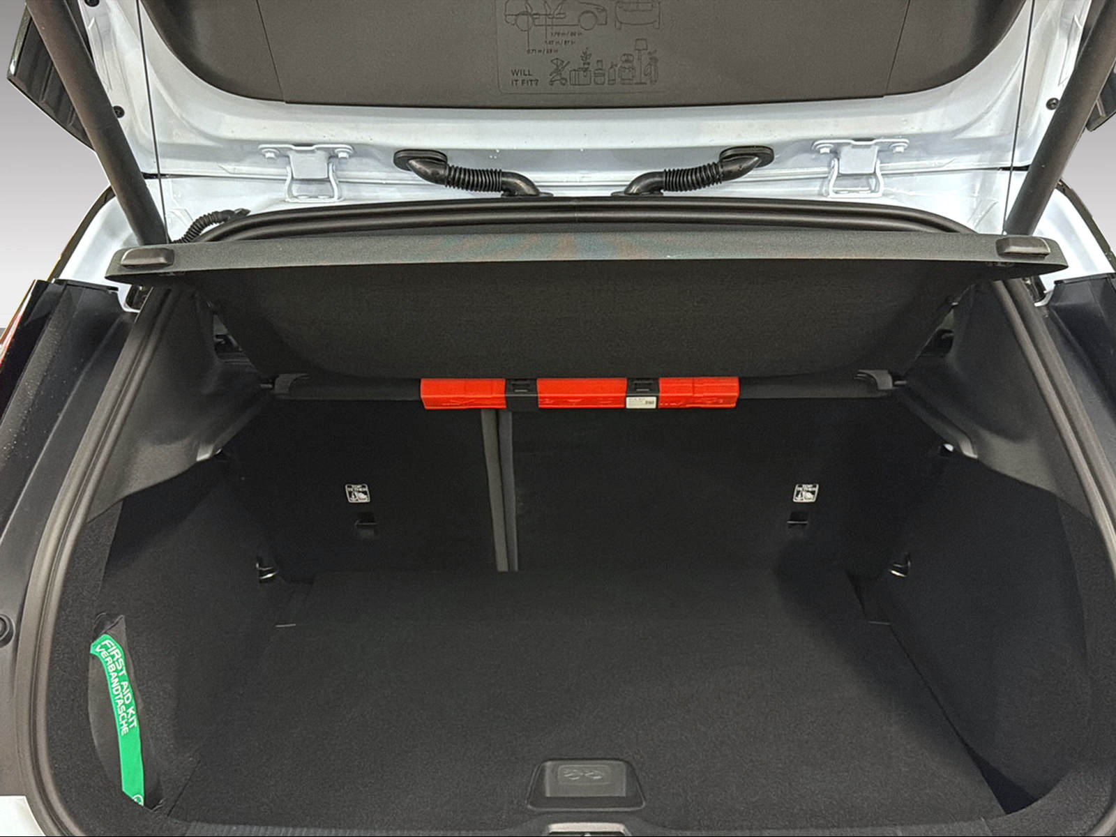 VOLVO EX 30 P8 Ultra AWD-image-5