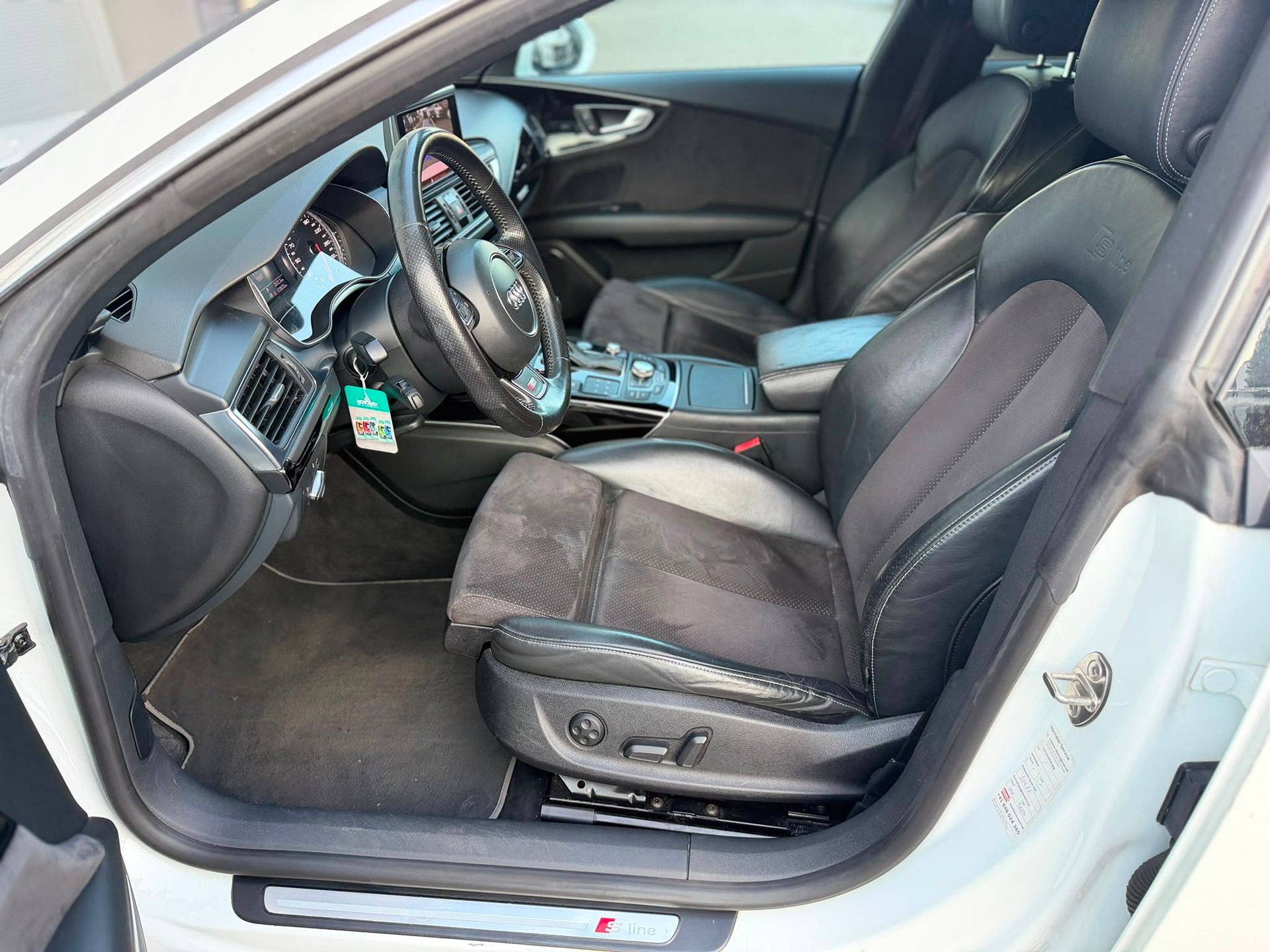 AUDI A7 Sportback 3.0 TFSI quattro S-tronic-image-10
