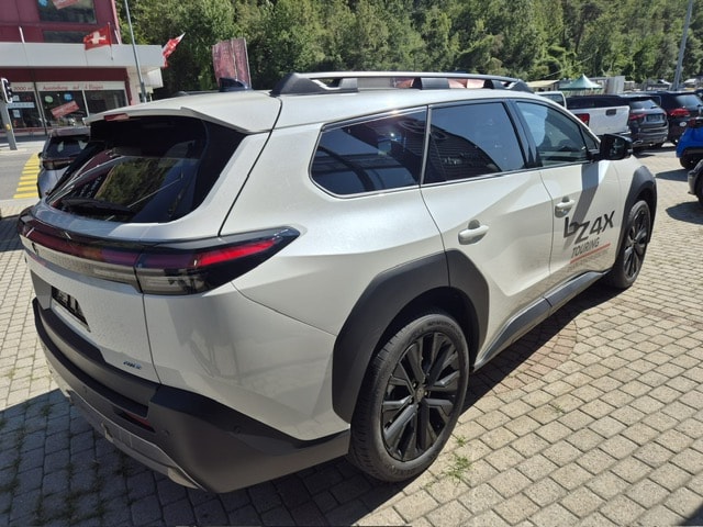 TOYOTA AWD Premium-image-2