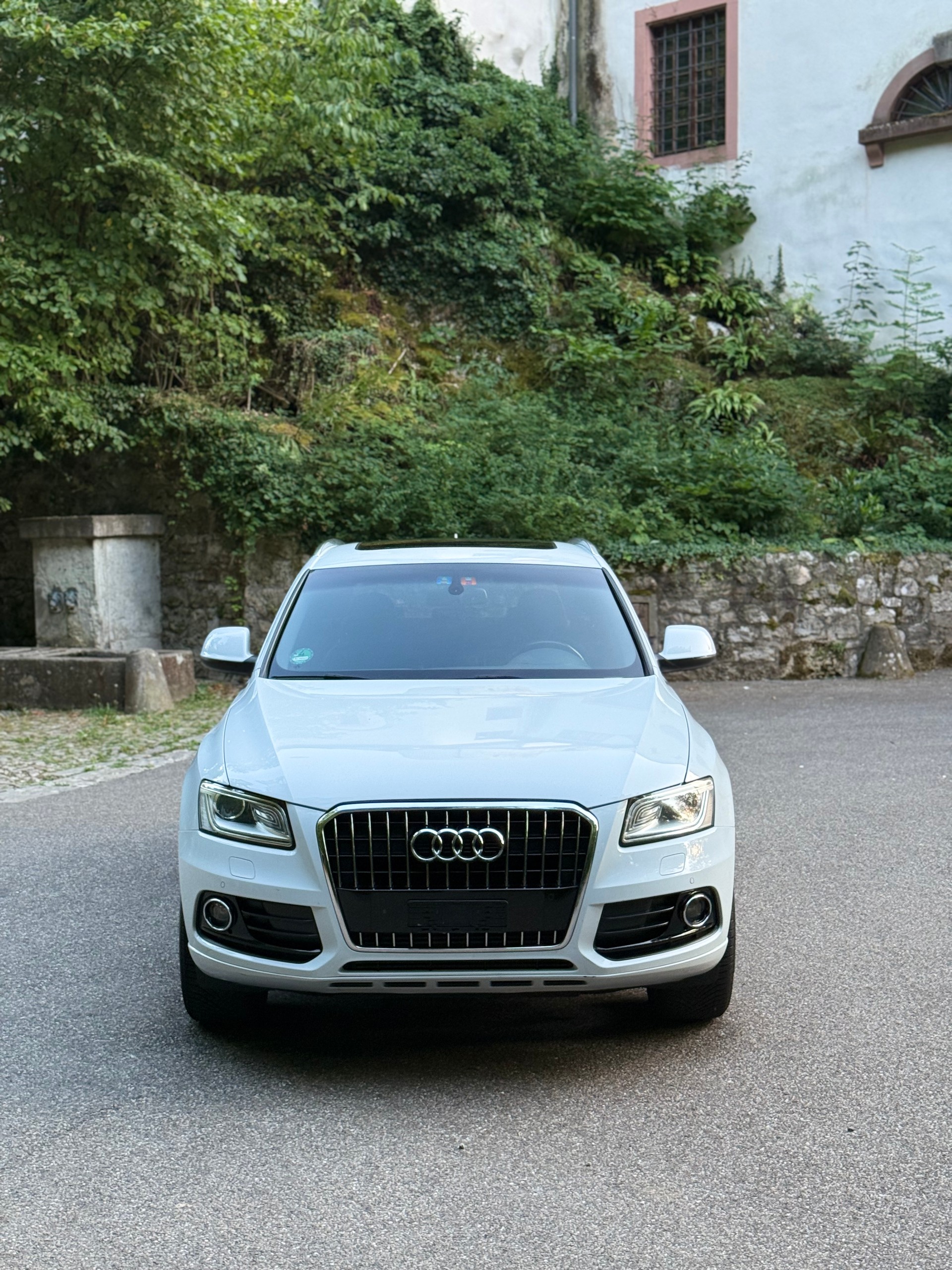AUDI Q5 2.0 TFSI quattro tiptronic-image-2