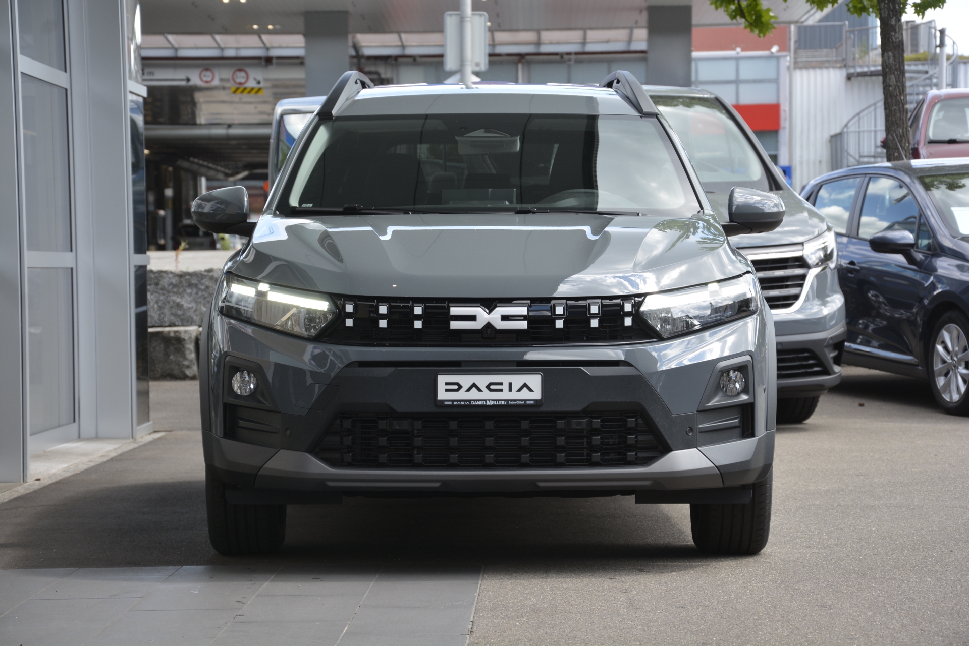 DACIA Jogger journey hybrid 155 5-Plätzer-image-1