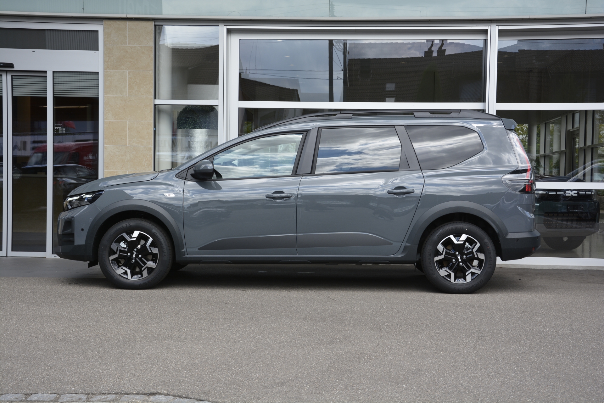 DACIA Jogger journey hybrid 155 5-Plätzer-image-2