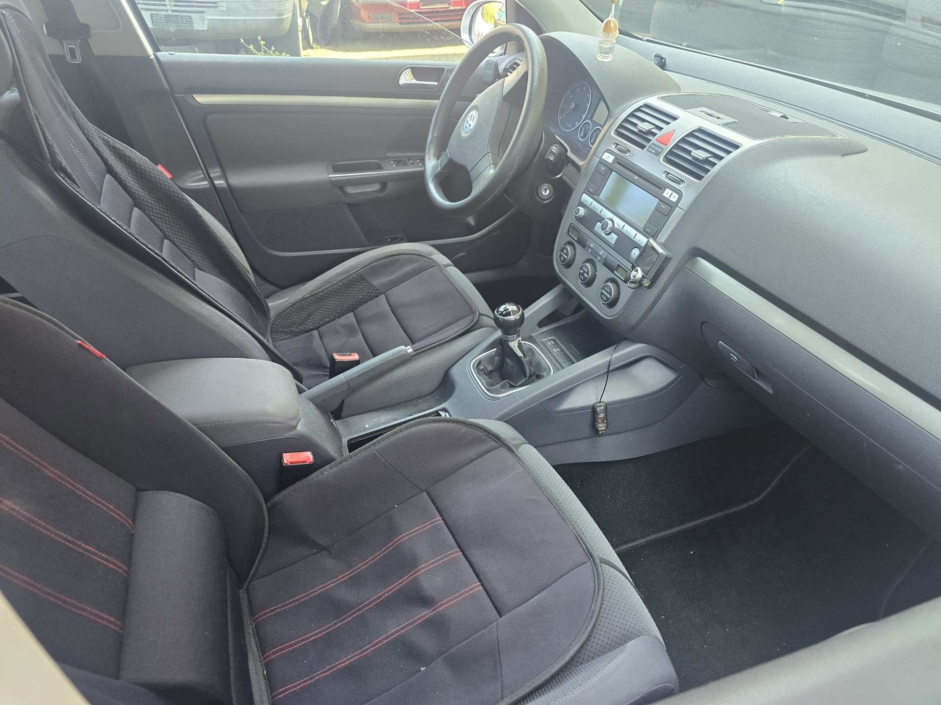 VW Golf 2.0 FSI Comfortline-image-4