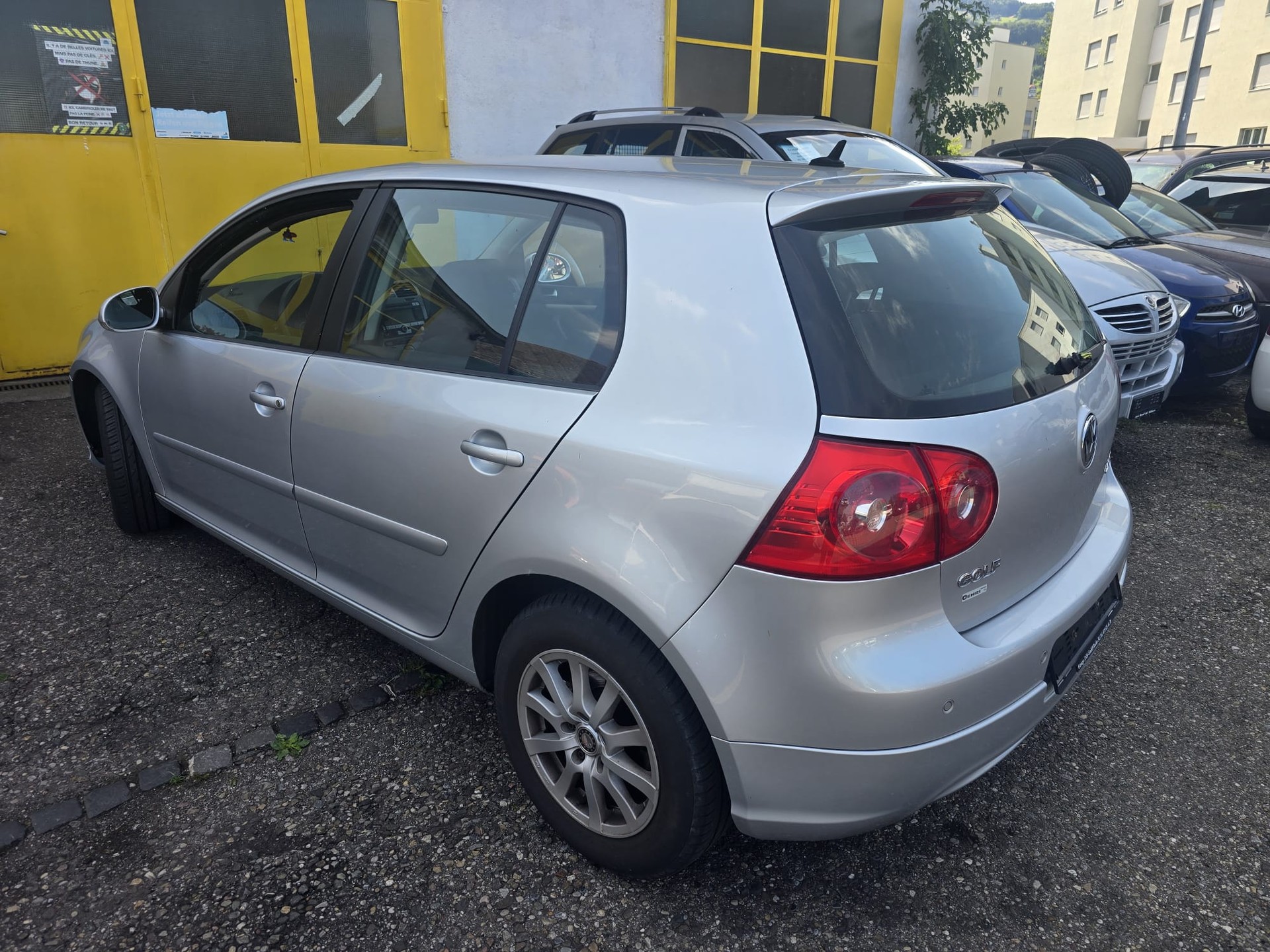 VW Golf 2.0 FSI Comfortline-image-3