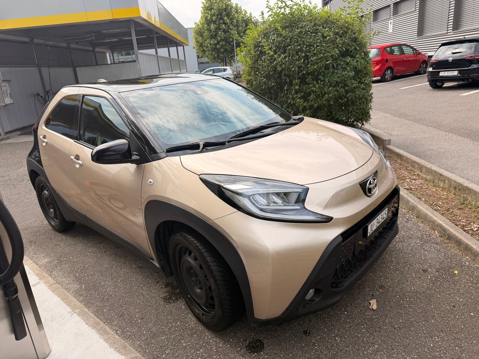 TOYOTA 1.0 VVT-i Comfort-image-1