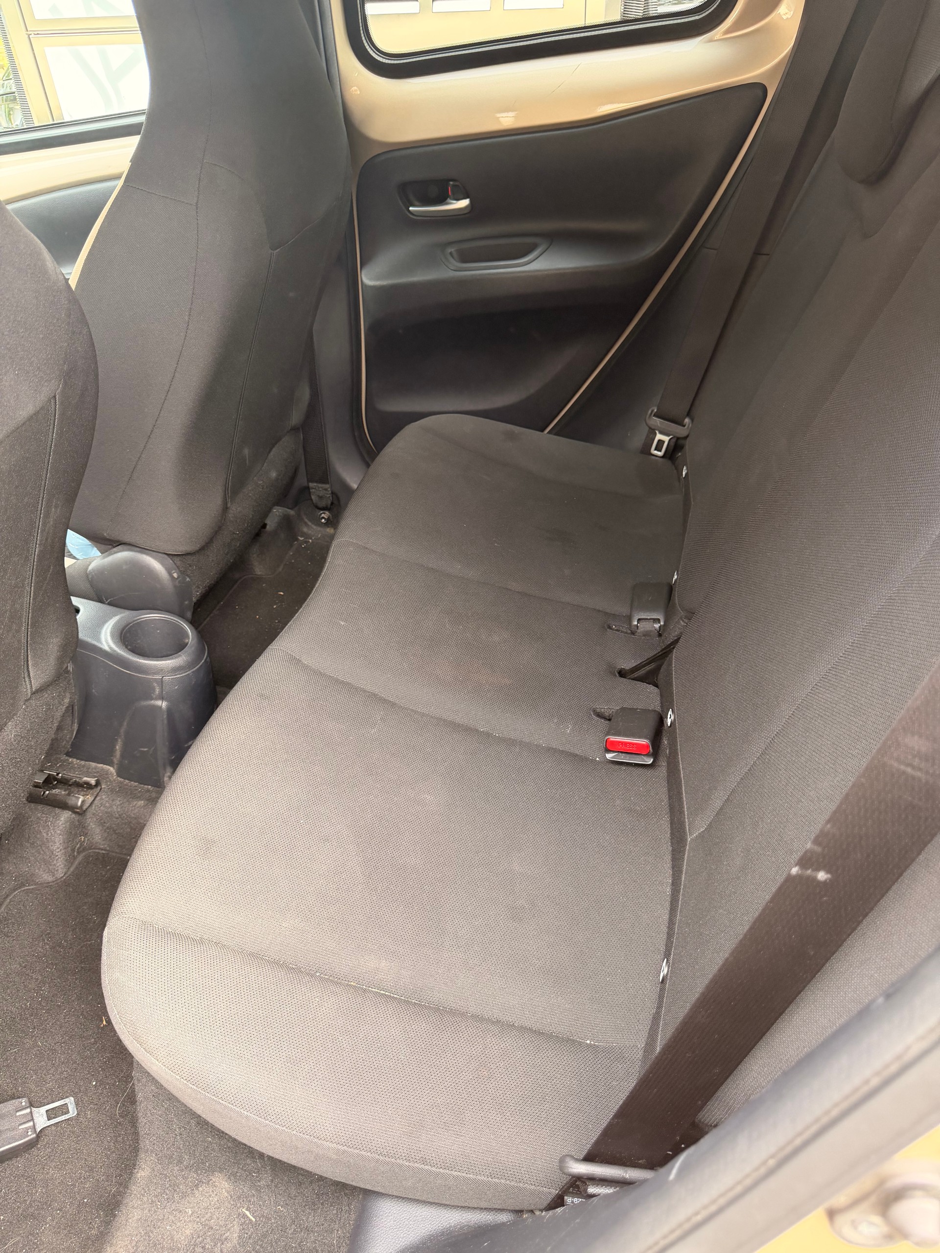 TOYOTA 1.0 VVT-i Comfort-image-4