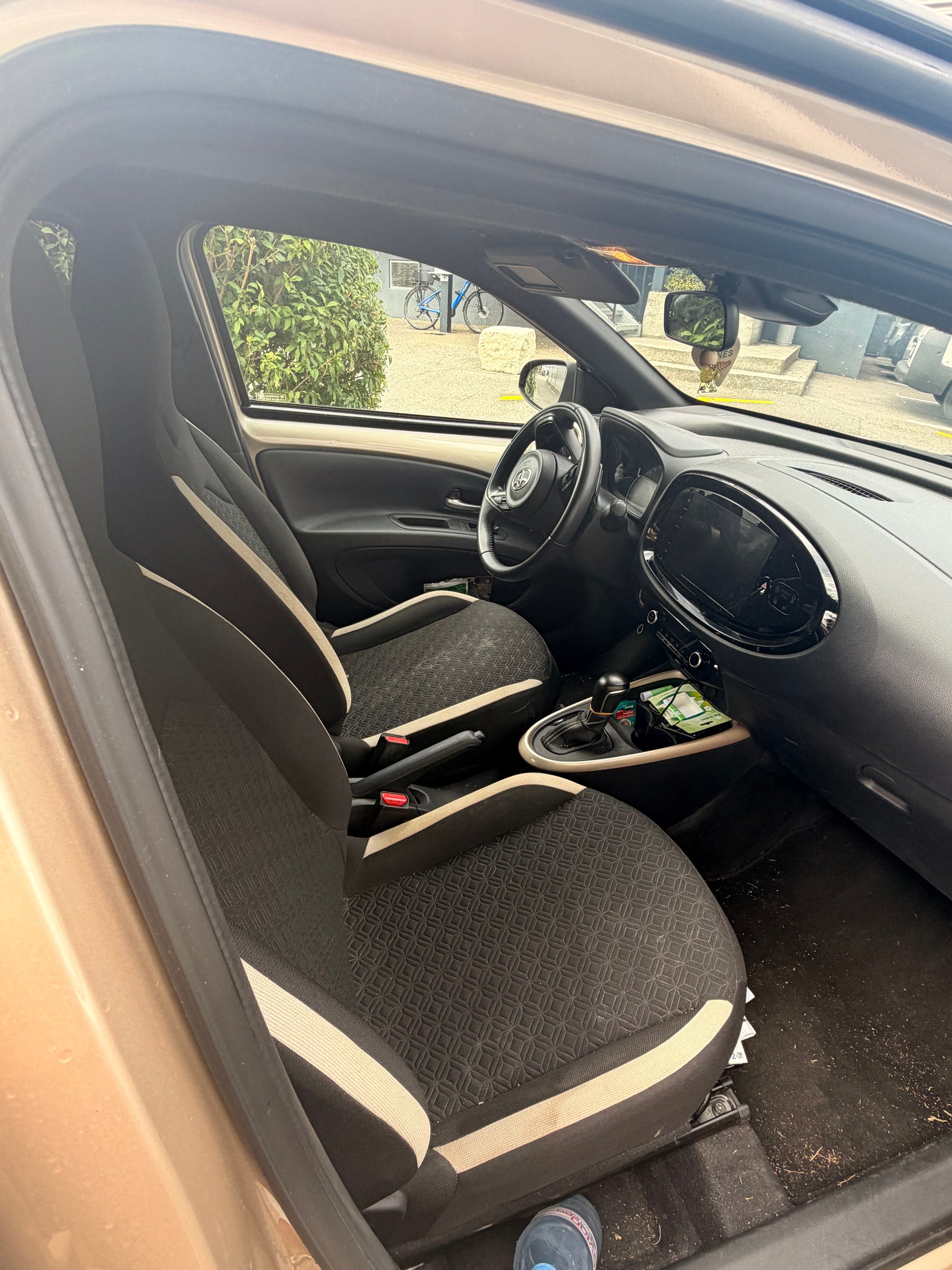 TOYOTA 1.0 VVT-i Comfort-image-3