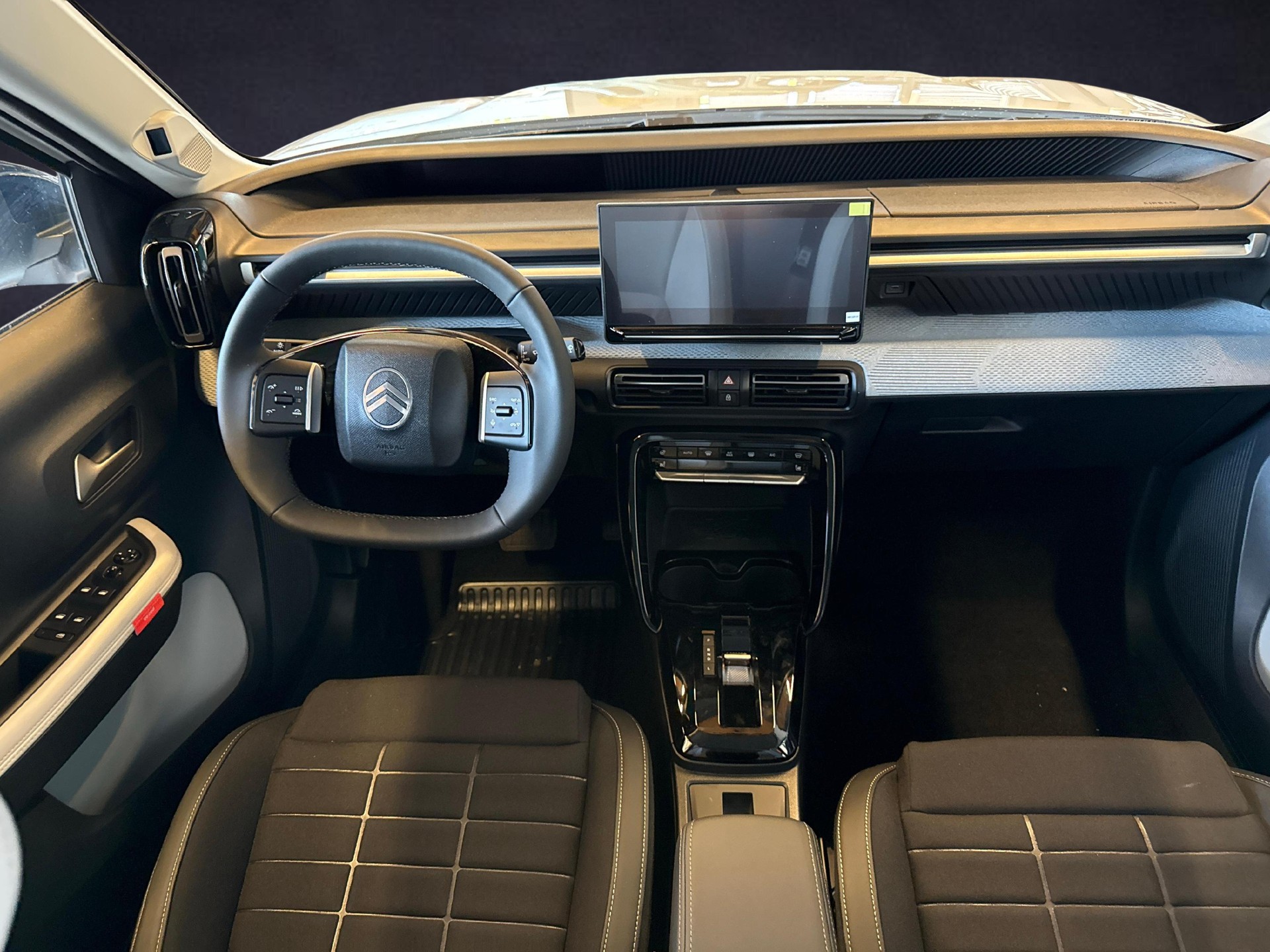 CITROEN C3 1.2 Hybrid Max-image-8