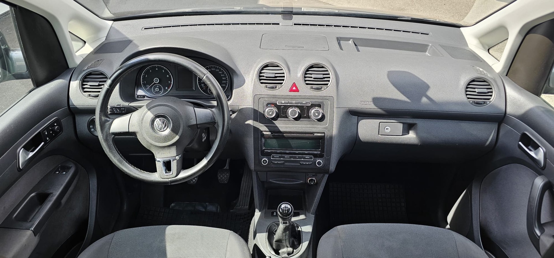 VW Caddy 1.2 TSI Family-image-10