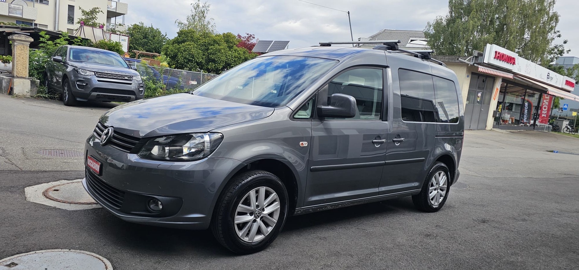 VW Caddy 1.2 TSI Family-image-2