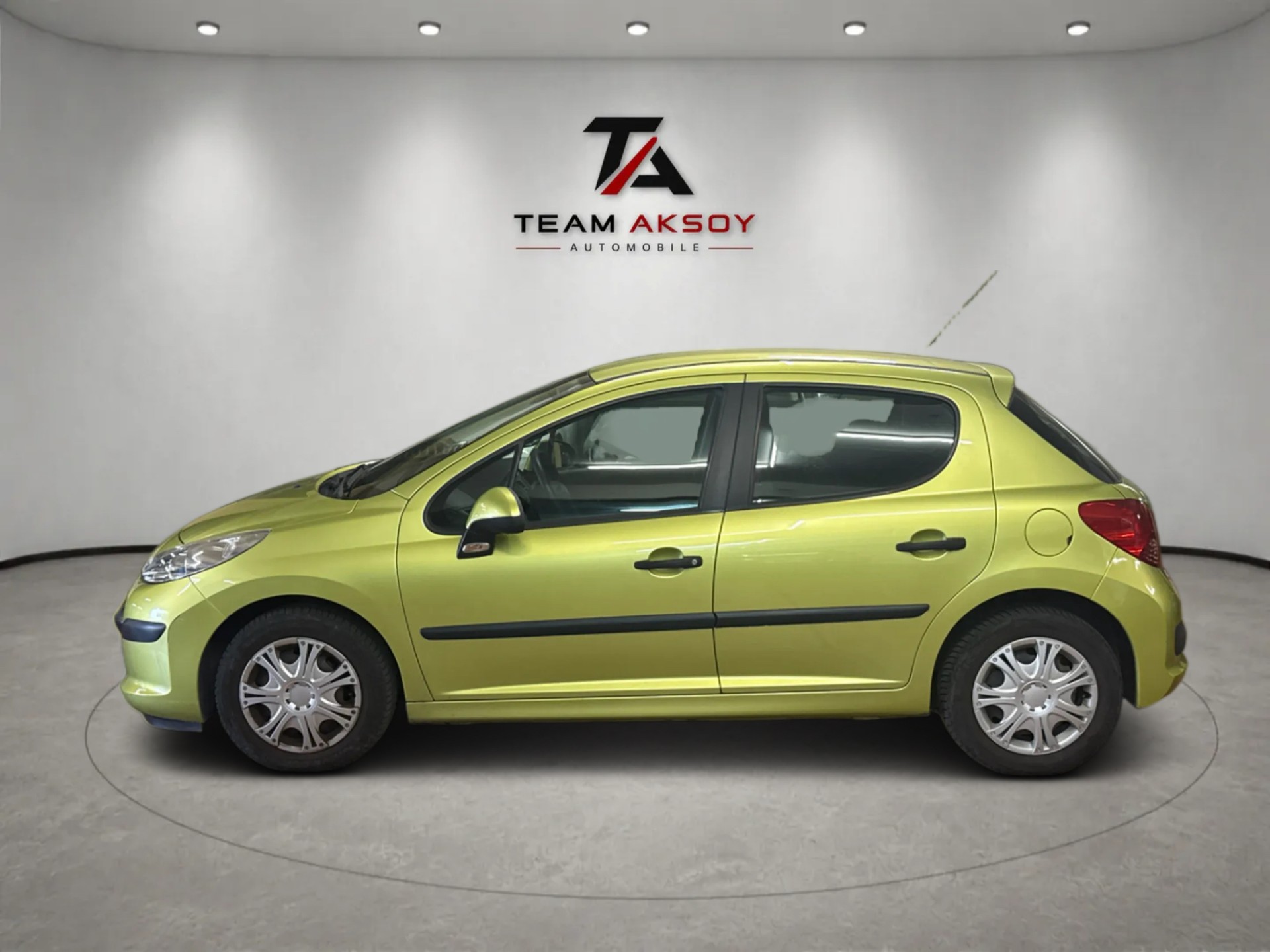 PEUGEOT 207 1.4 Urban-image-7