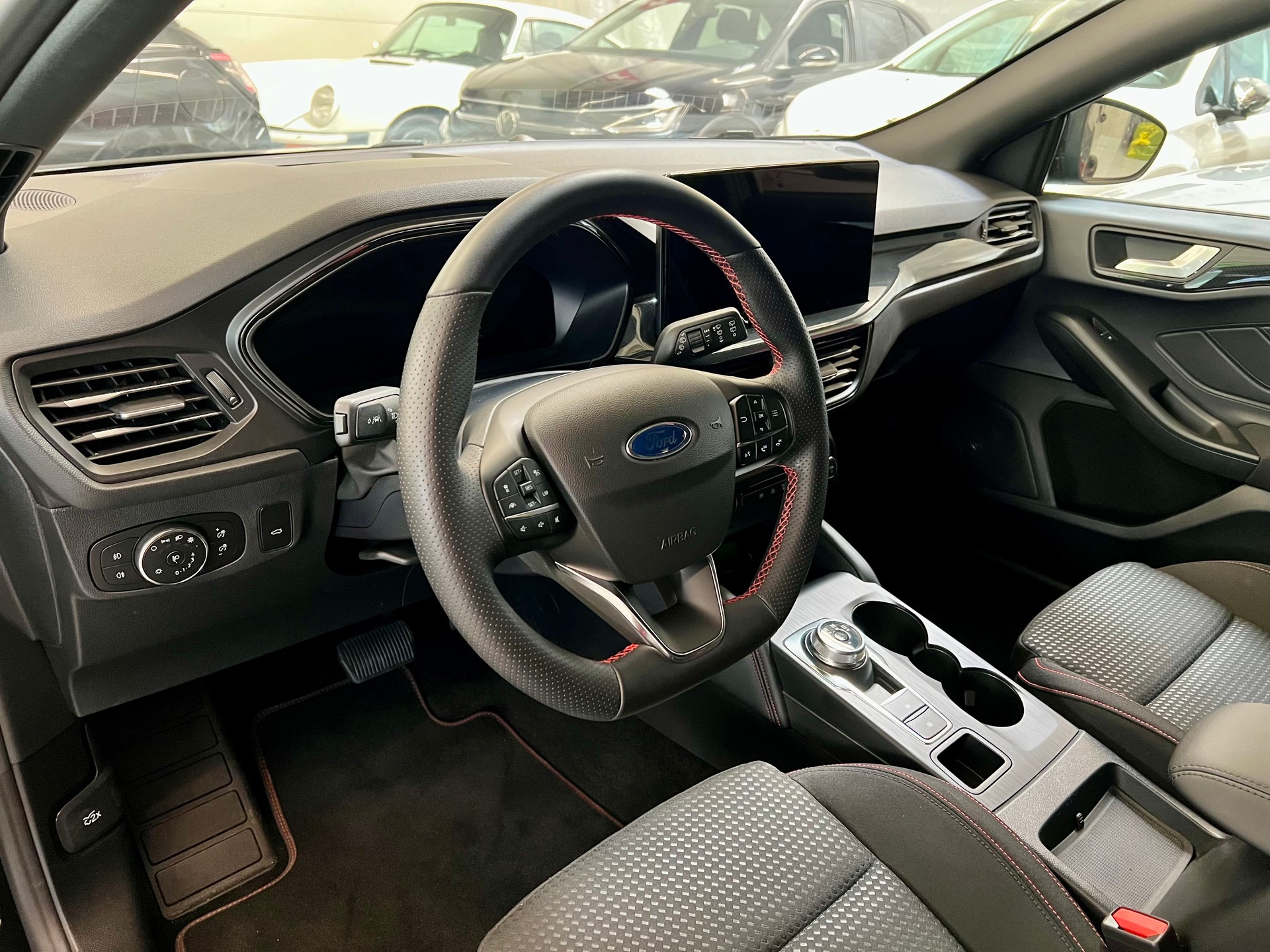 FORD Focus 1.5 TDCi EcoBlue ST-Line X Automatic-image-4