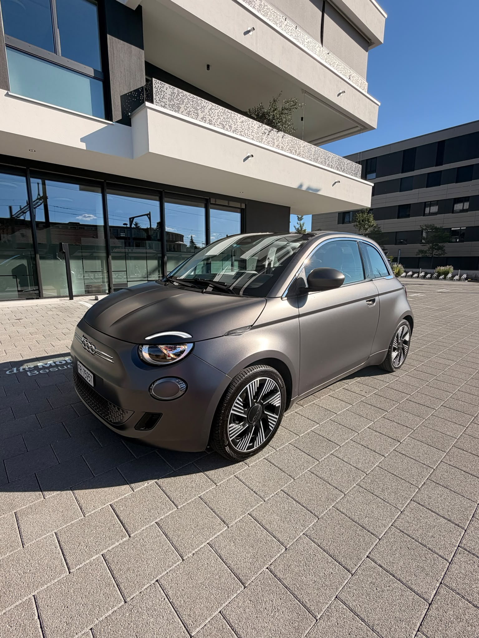 FIAT 500 C electric 87 kW Icon-image-0
