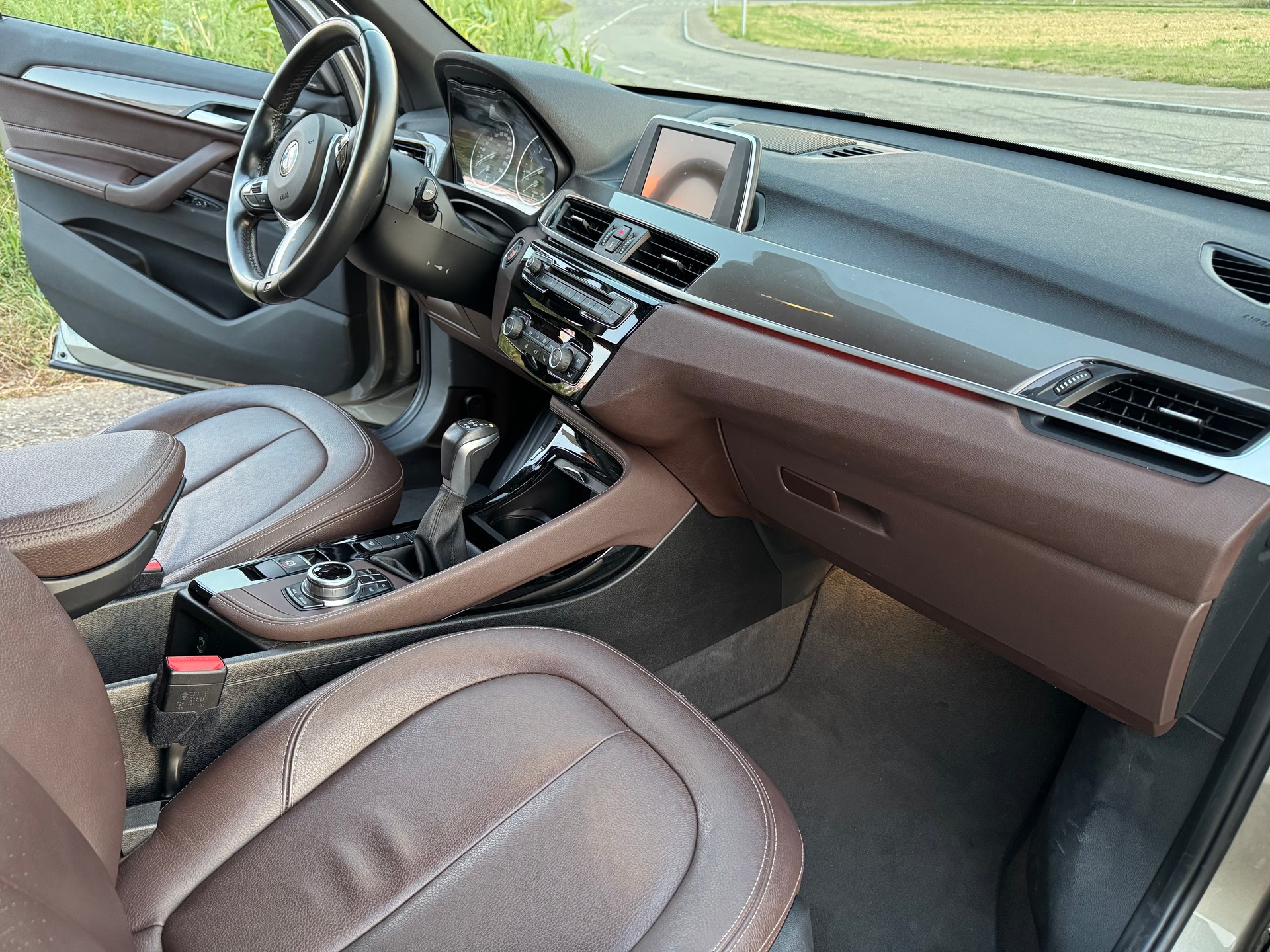 BMW X1 25i xDrive xLine *TOP-Ausstattung*-image-6
