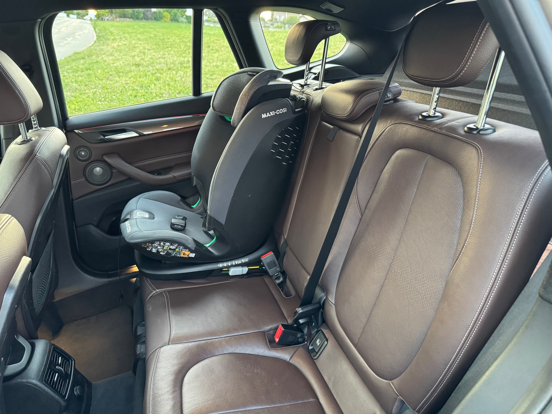 BMW X1 25i xDrive xLine *TOP-Ausstattung*-image-7