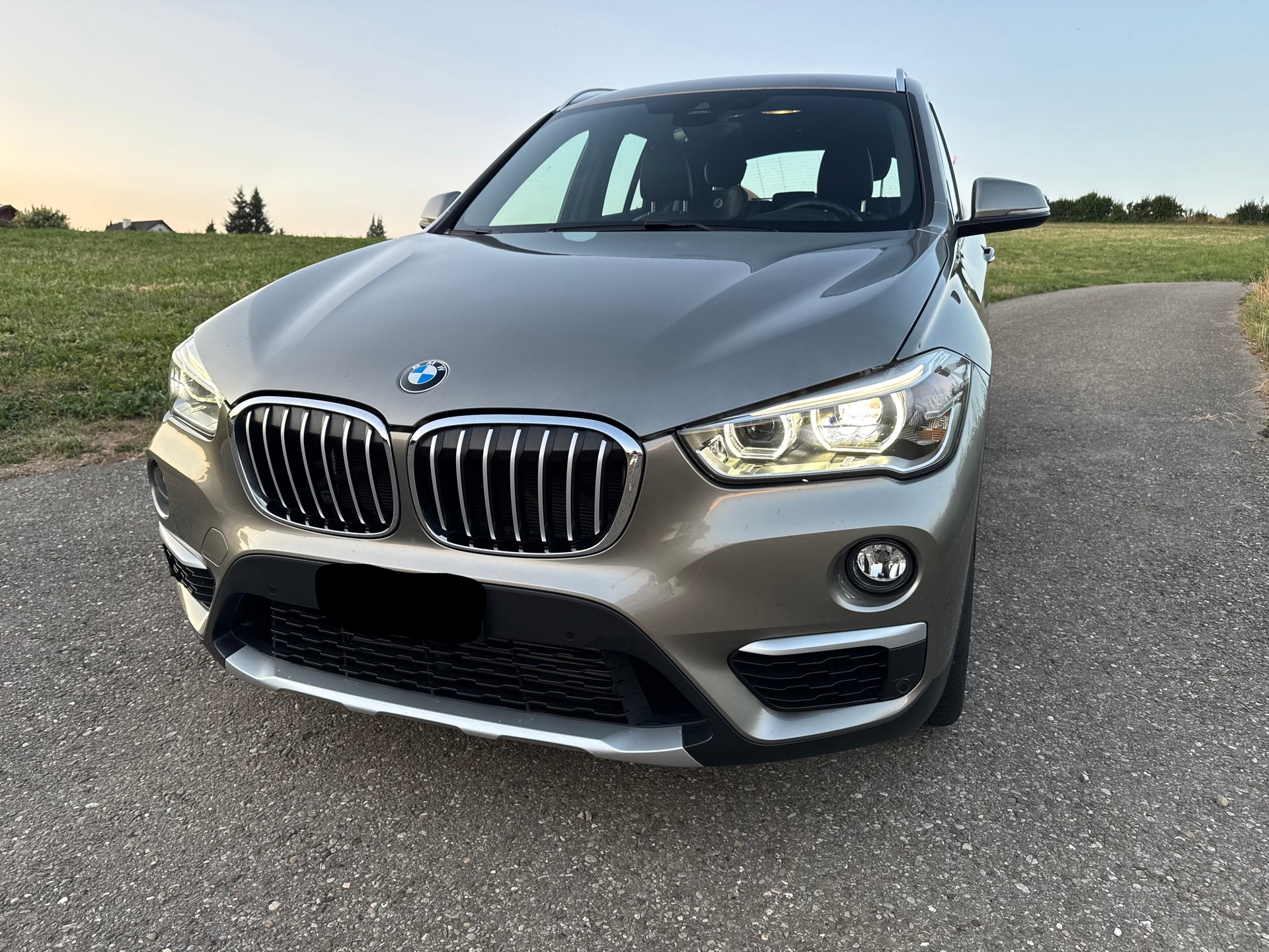 BMW X1 25i xDrive xLine *TOP-Ausstattung*-image-2