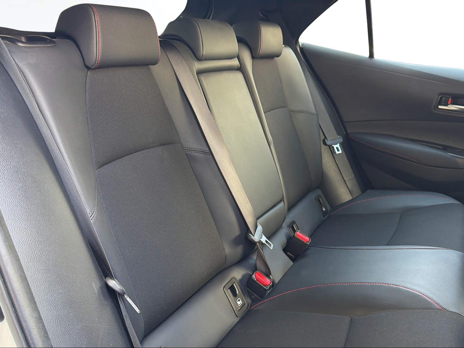 TOYOTA Corolla 2.0 HSD GR Sport-image-14