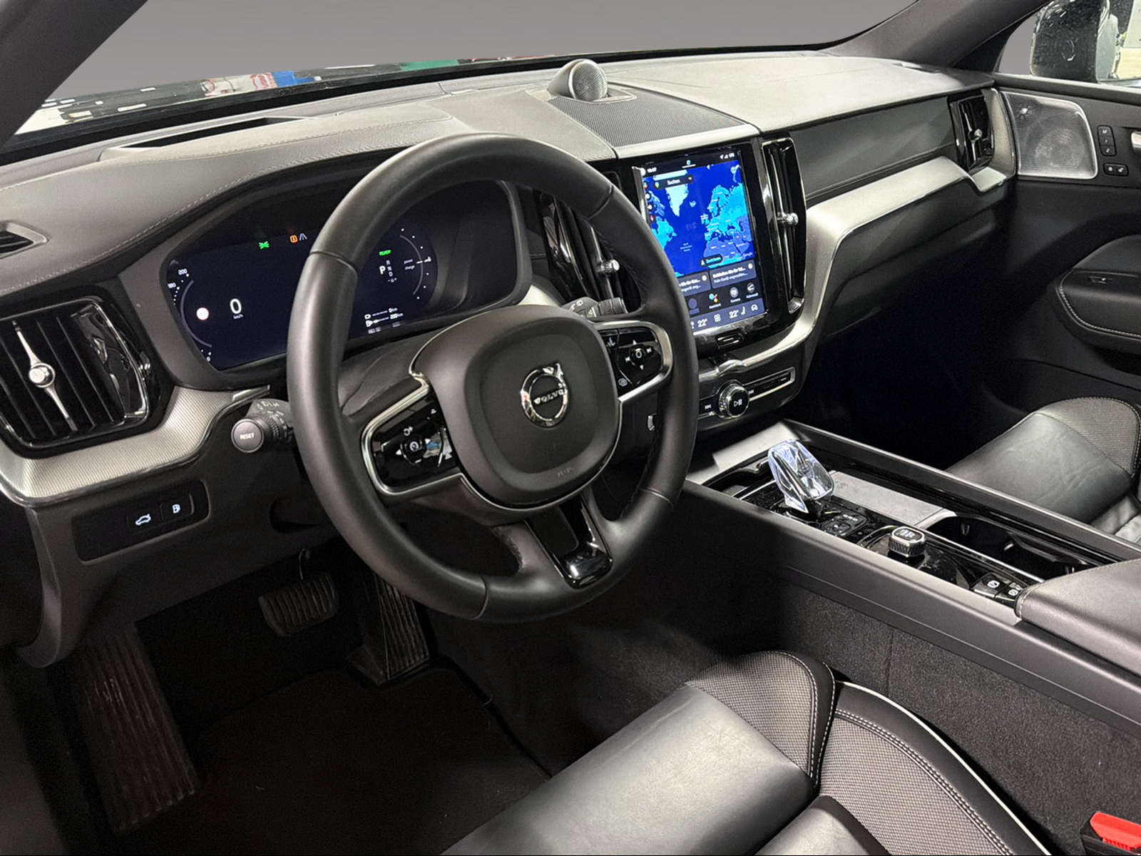 VOLVO XC60 2.0 T8 TE Polestar eAWD-image-8