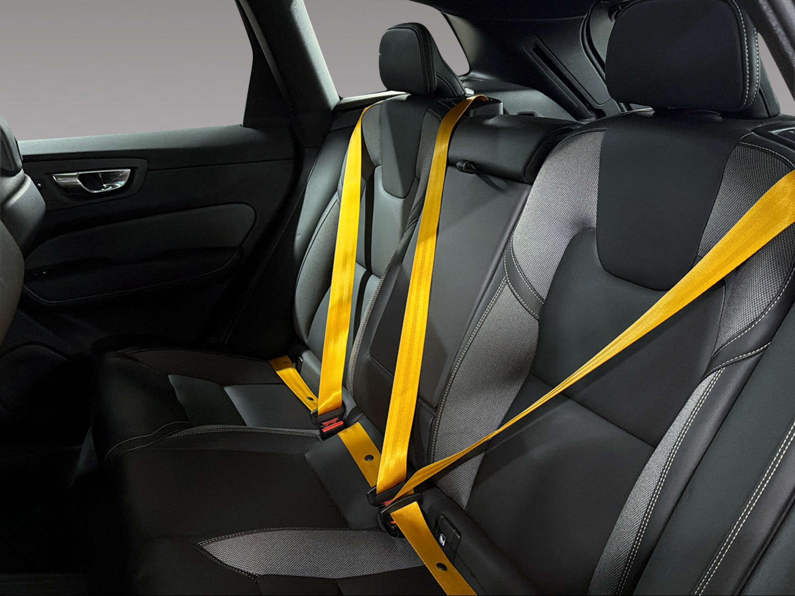VOLVO XC60 2.0 T8 TE Polestar eAWD-image-15