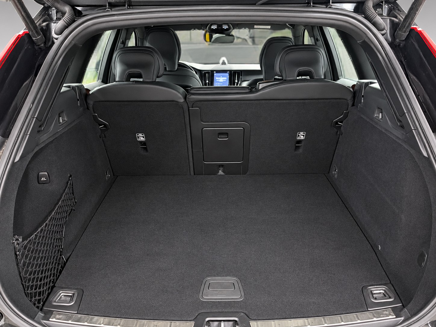 VOLVO XC60 2.0 T8 TE Polestar eAWD-image-5