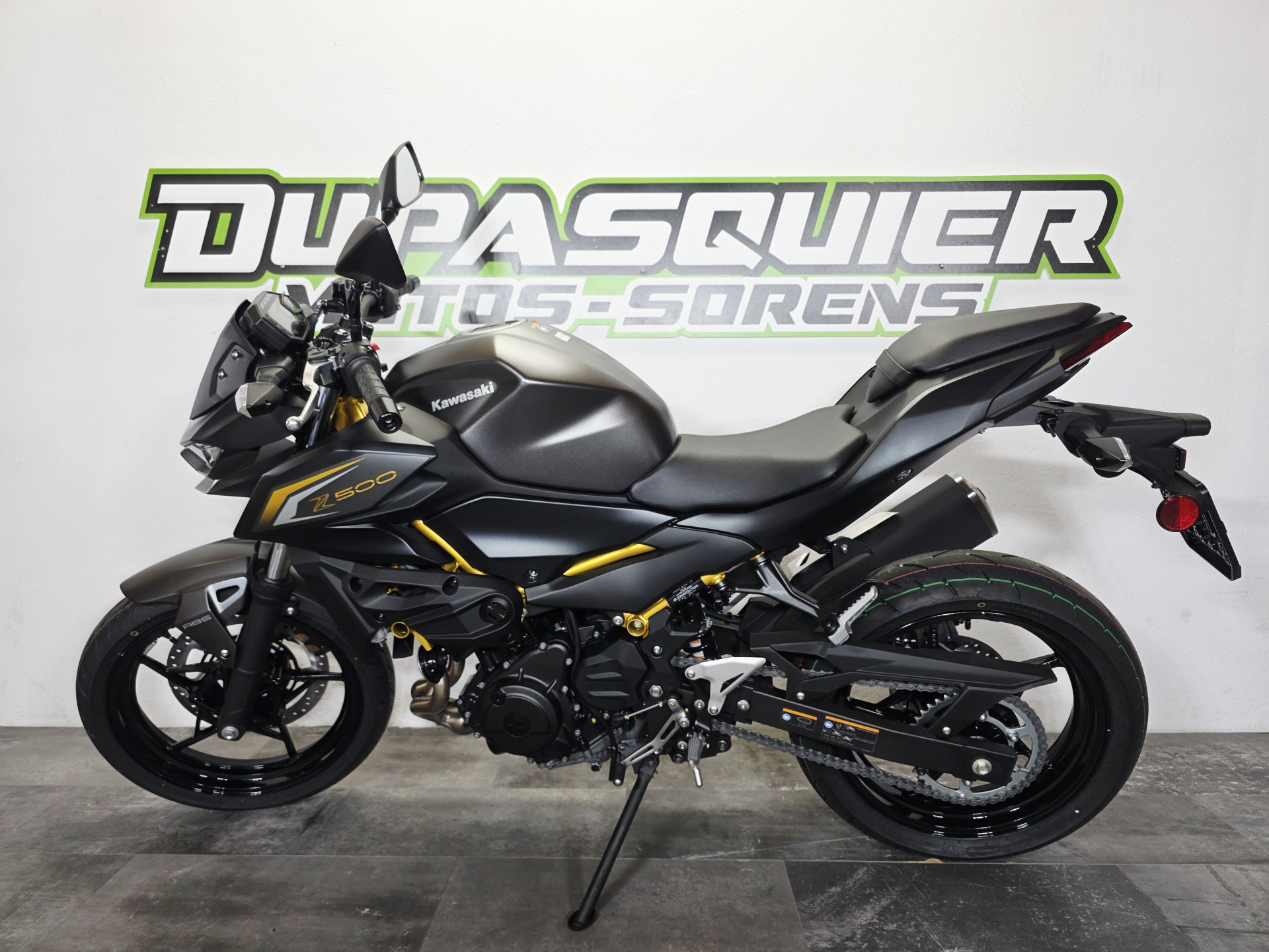 KAWASAKI Z 500-showroom-element-2