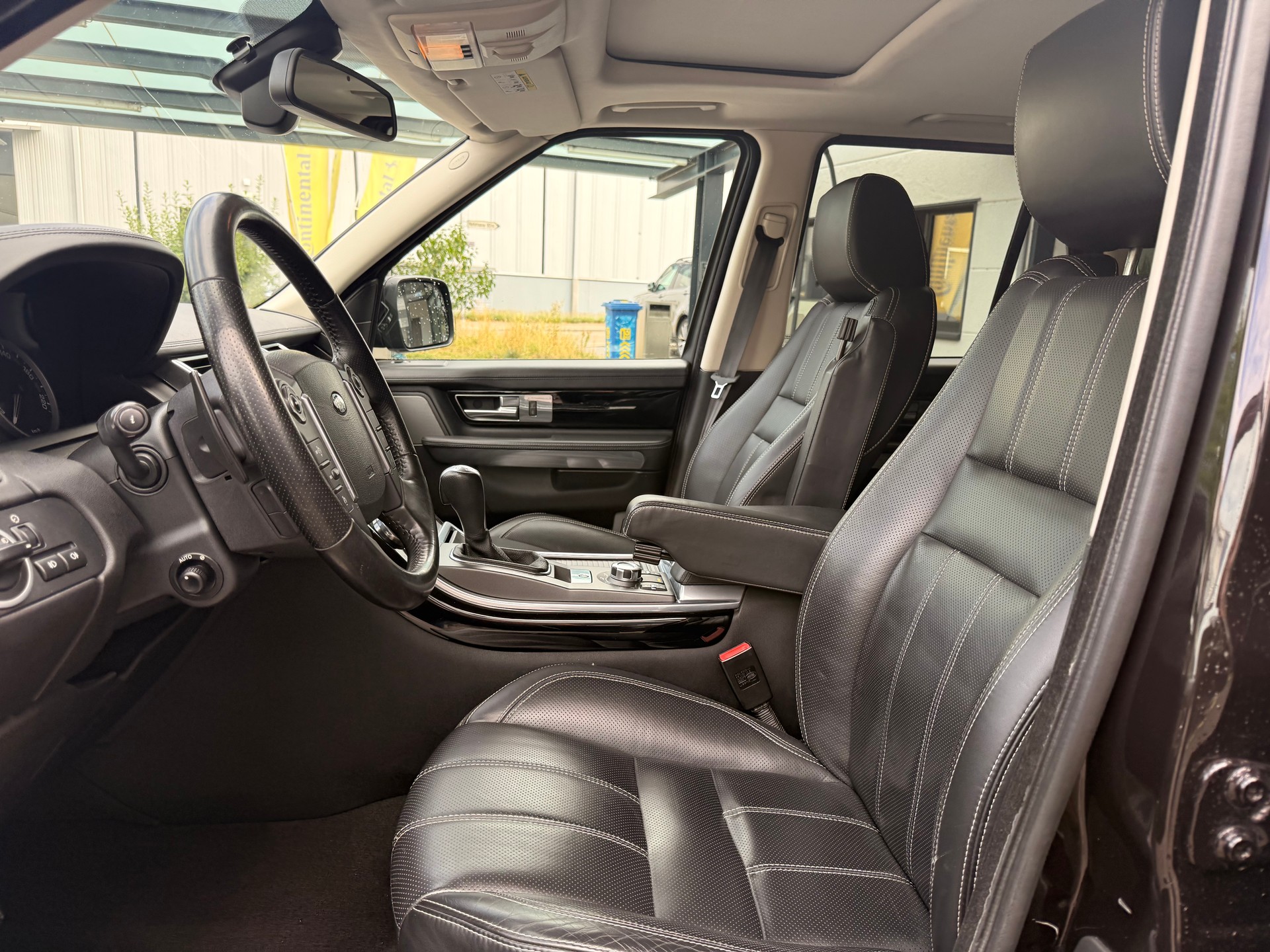 LAND ROVER Range Rover Sport 5.0 V8 SC Automatic-image-12