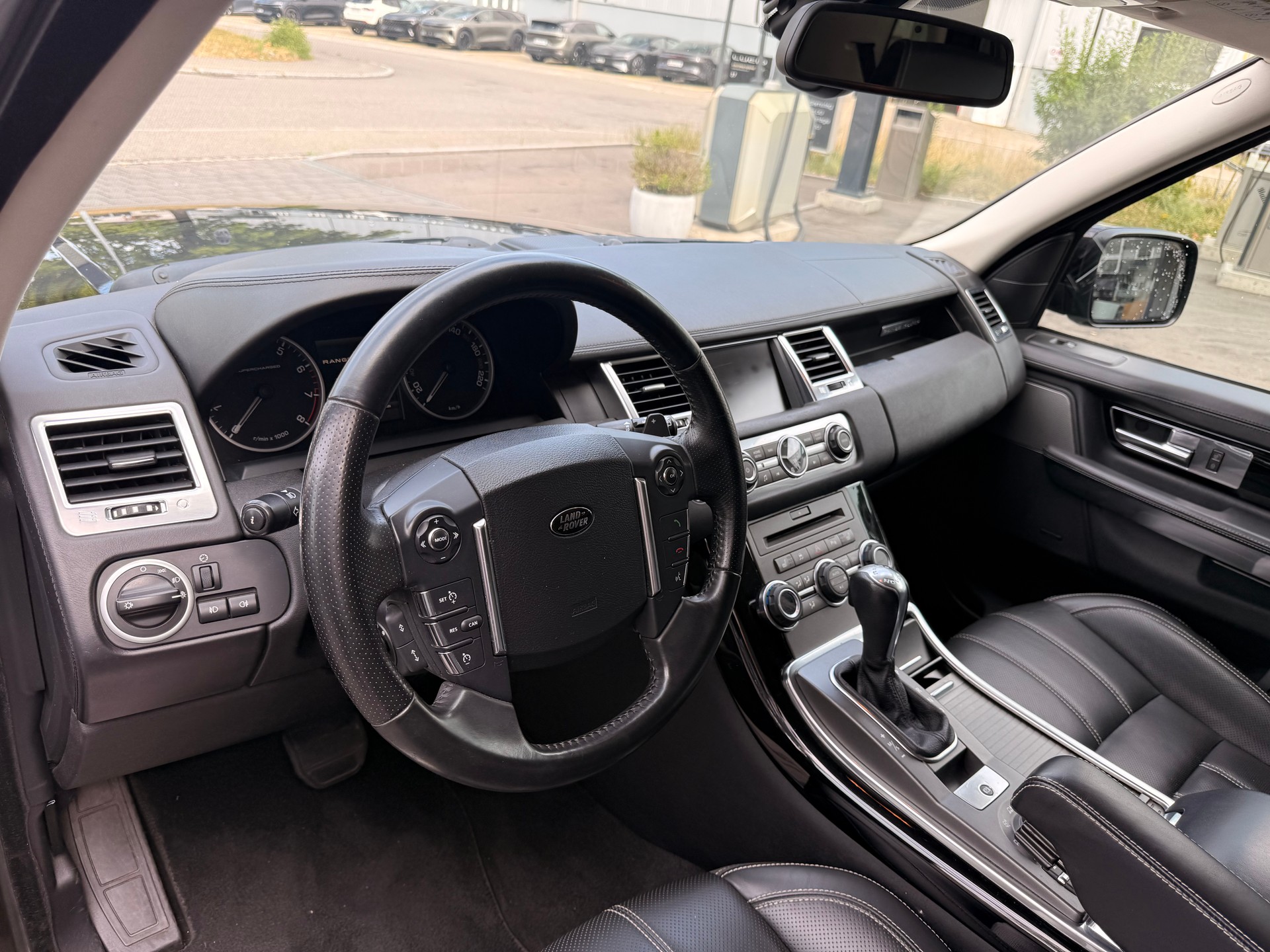LAND ROVER Range Rover Sport 5.0 V8 SC Automatic-image-13