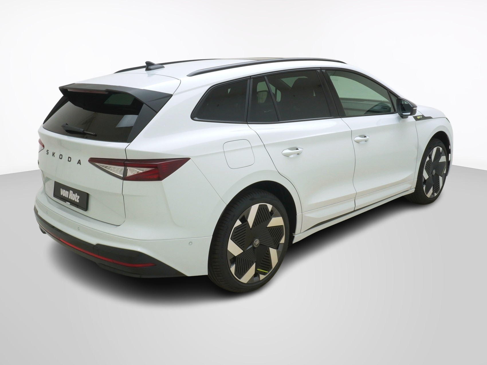 SKODA Enyaq iV RS-Lounge MAXX-image-5