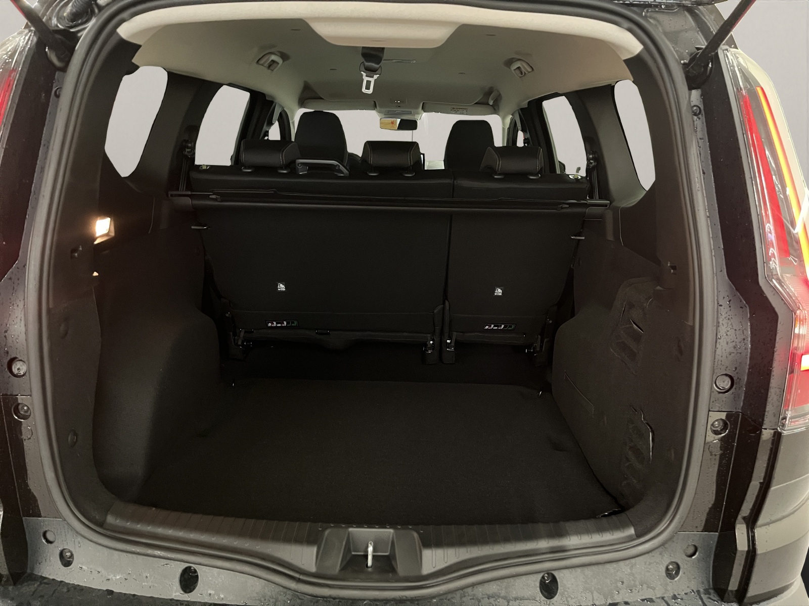 DACIA Jogger 1.8 Hybrid Extreme-image-14