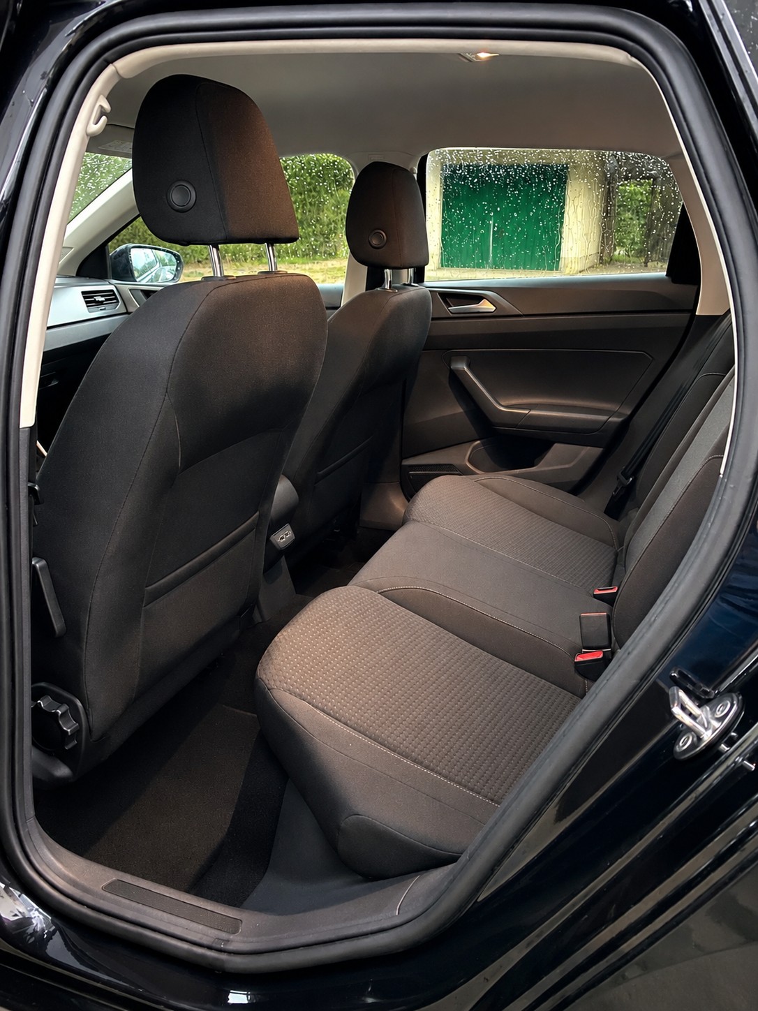 VW Polo 1.0 TSI Comfortline 95 PS | frisch ab MFK & Service | CarPlay | Parksensoren | Notbremsassistent | Top-Zustand-image-8