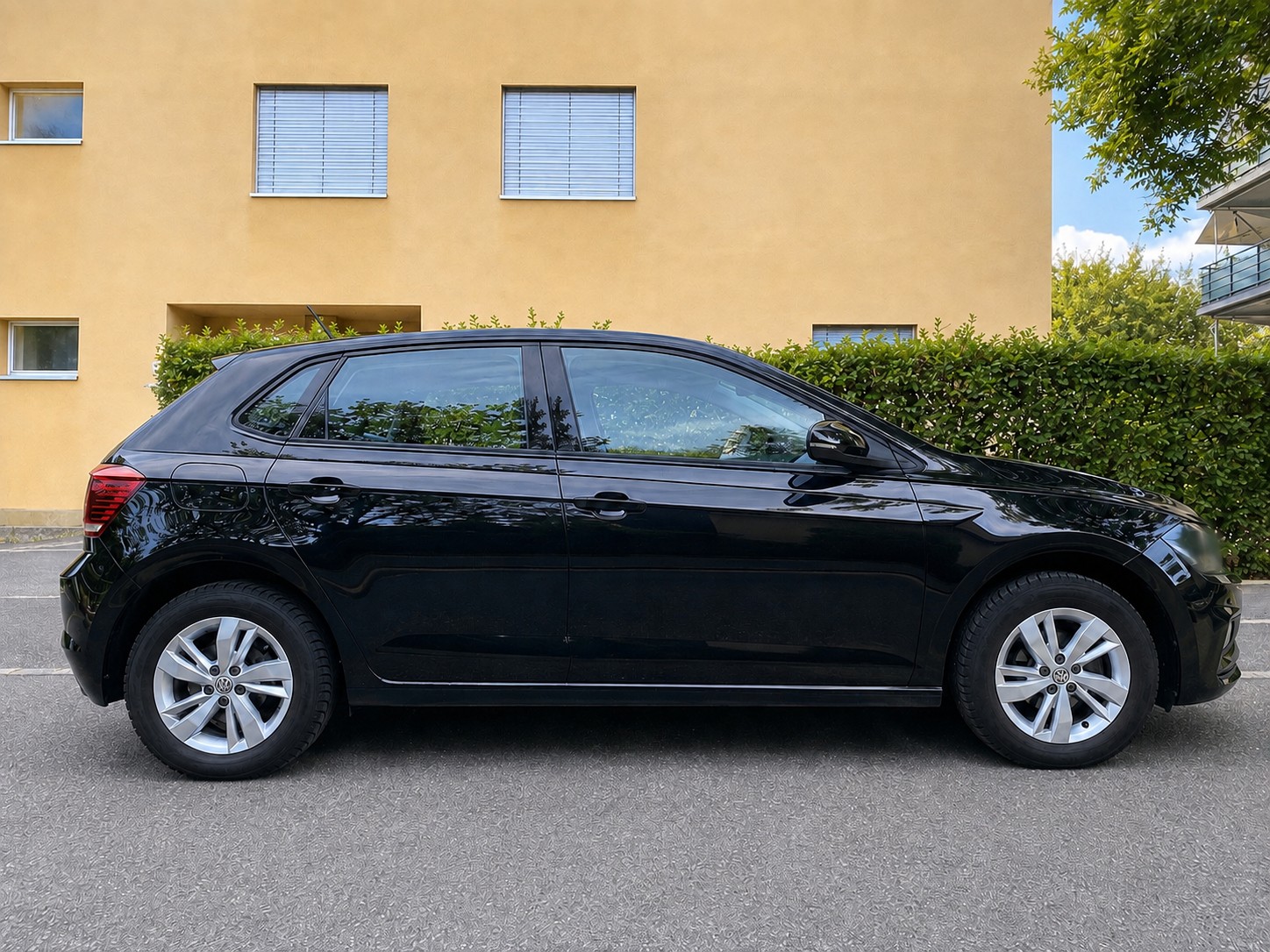 VW Polo 1.0 TSI Comfortline 95 PS | frisch ab MFK & Service | CarPlay | Parksensoren | Notbremsassistent | Top-Zustand-image-2