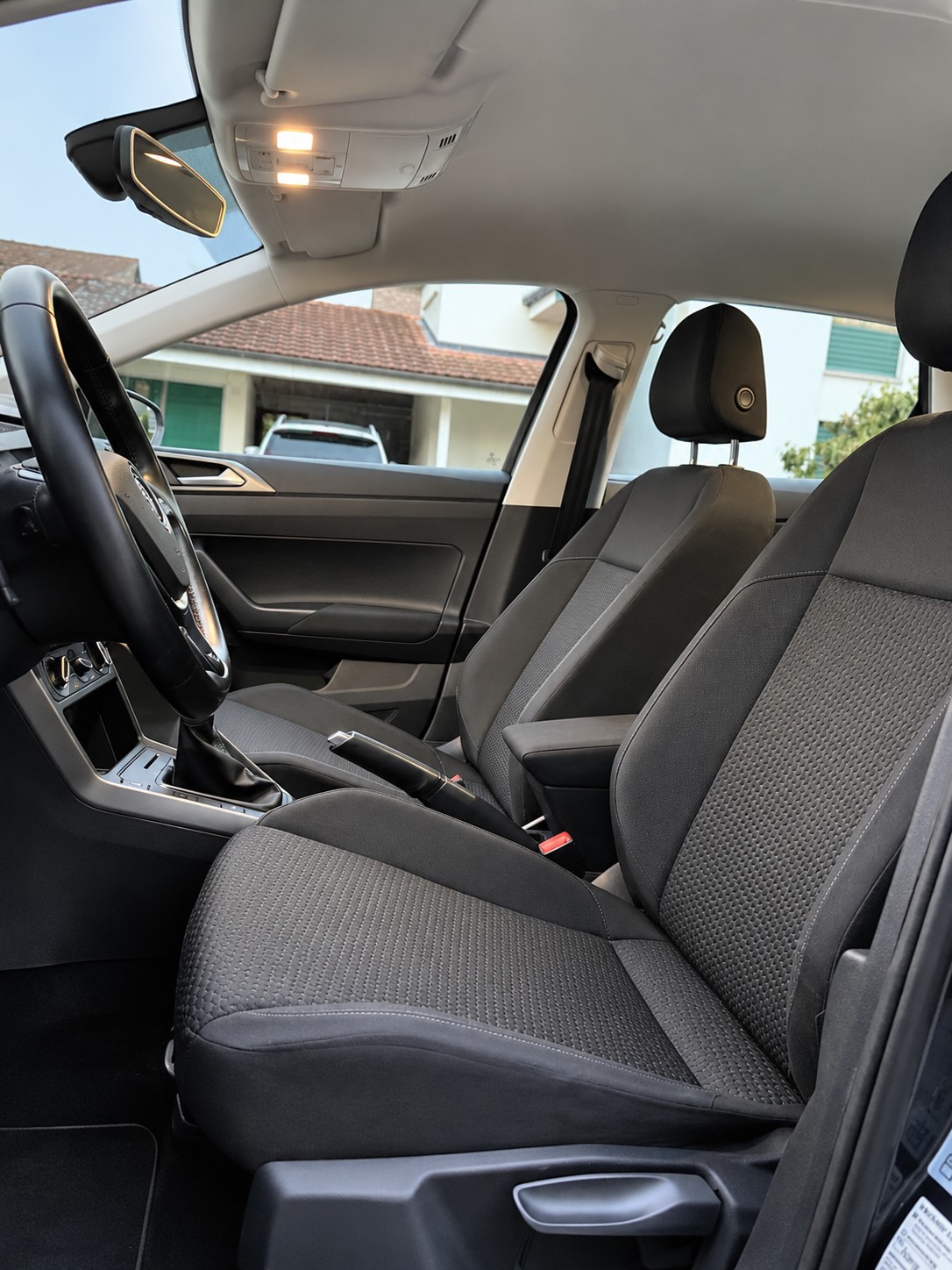 VW Polo 1.0 TSI Comfortline 95 PS | frisch ab MFK & Service | CarPlay | Parksensoren | Notbremsassistent | Top-Zustand-image-7