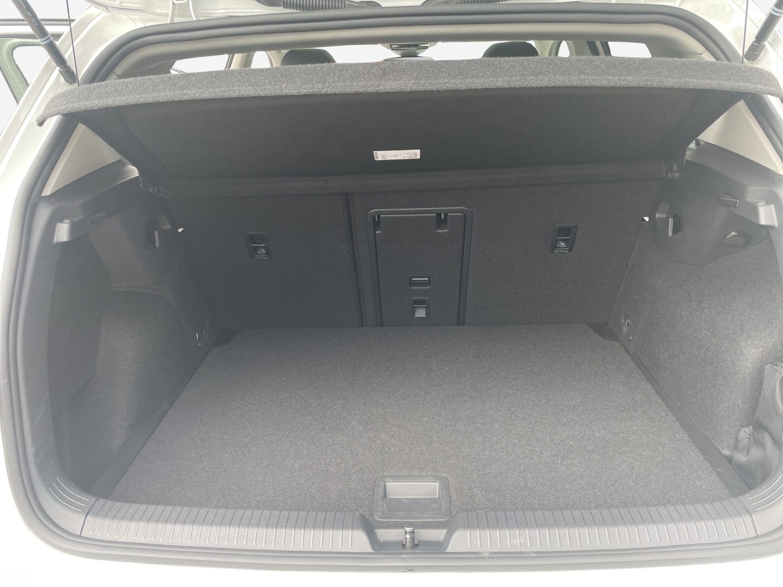 VW Golf 1.5 TSI ACT Style-image-14