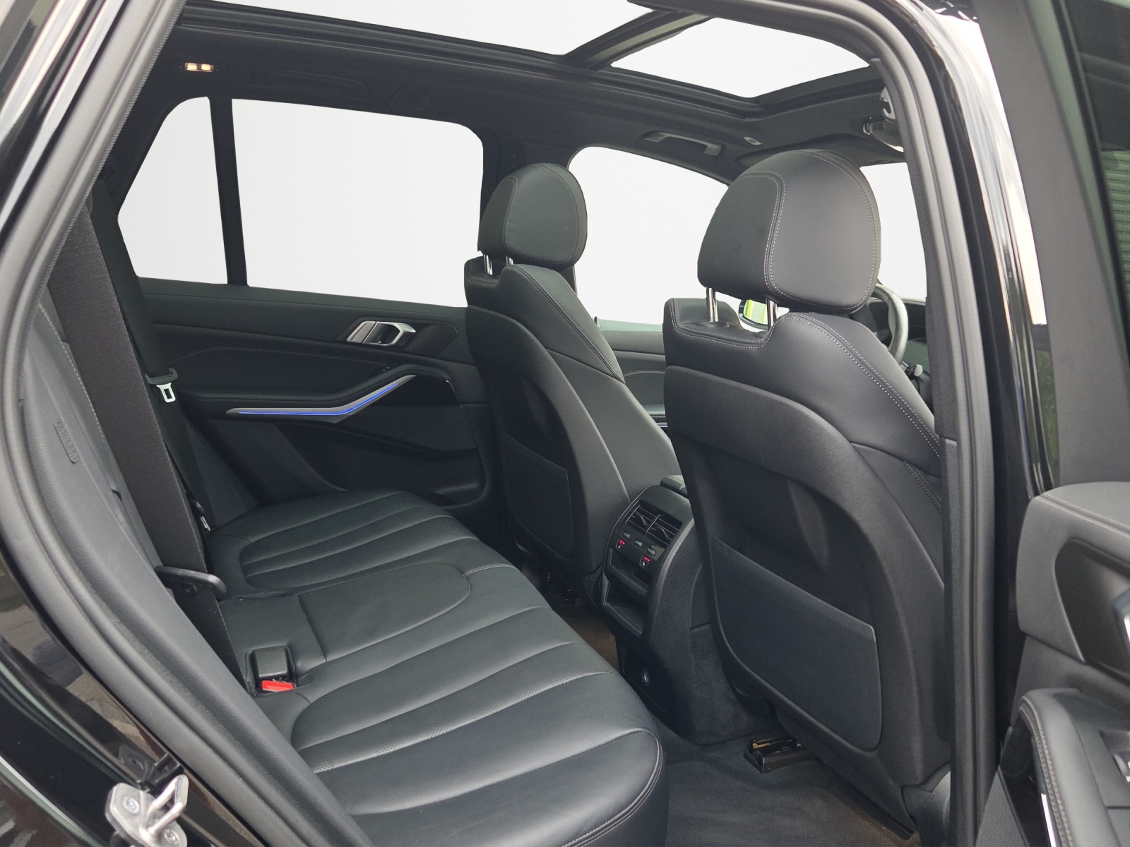 BMW X5 xDrive 48V 30d xLine Steptronic-image-10