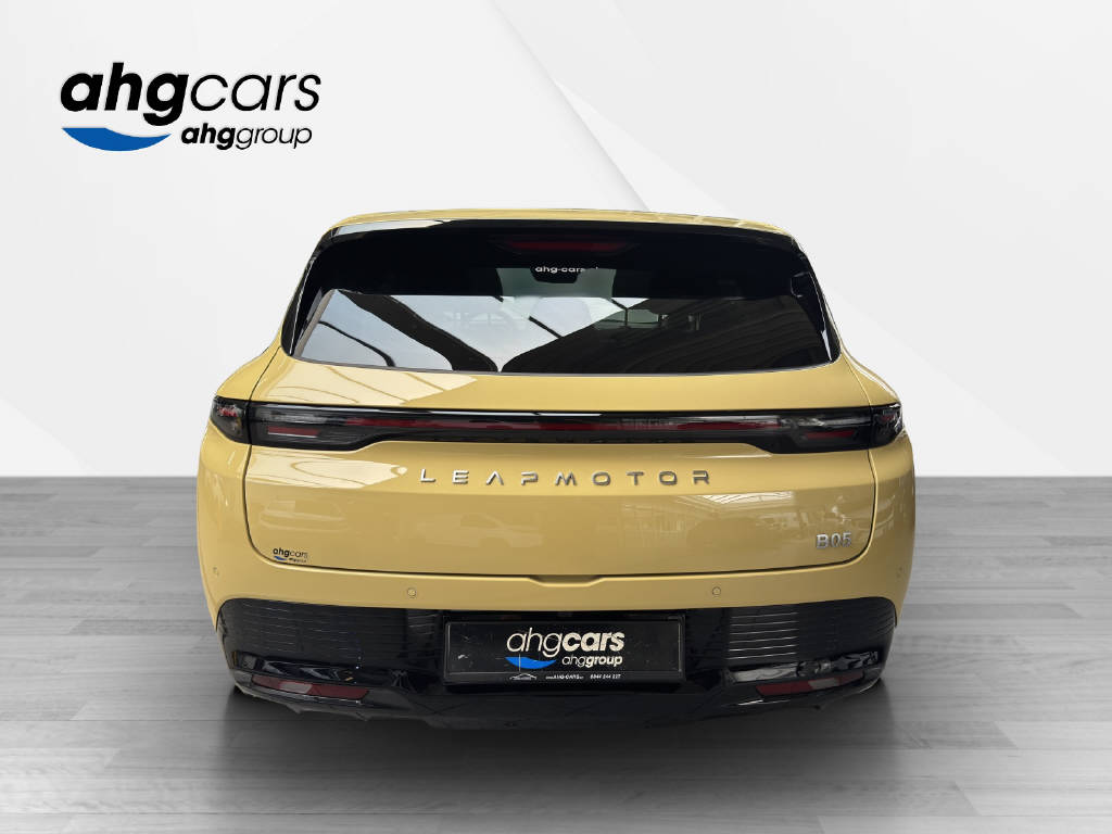 LEAPMOTOR B05 EV-image-3