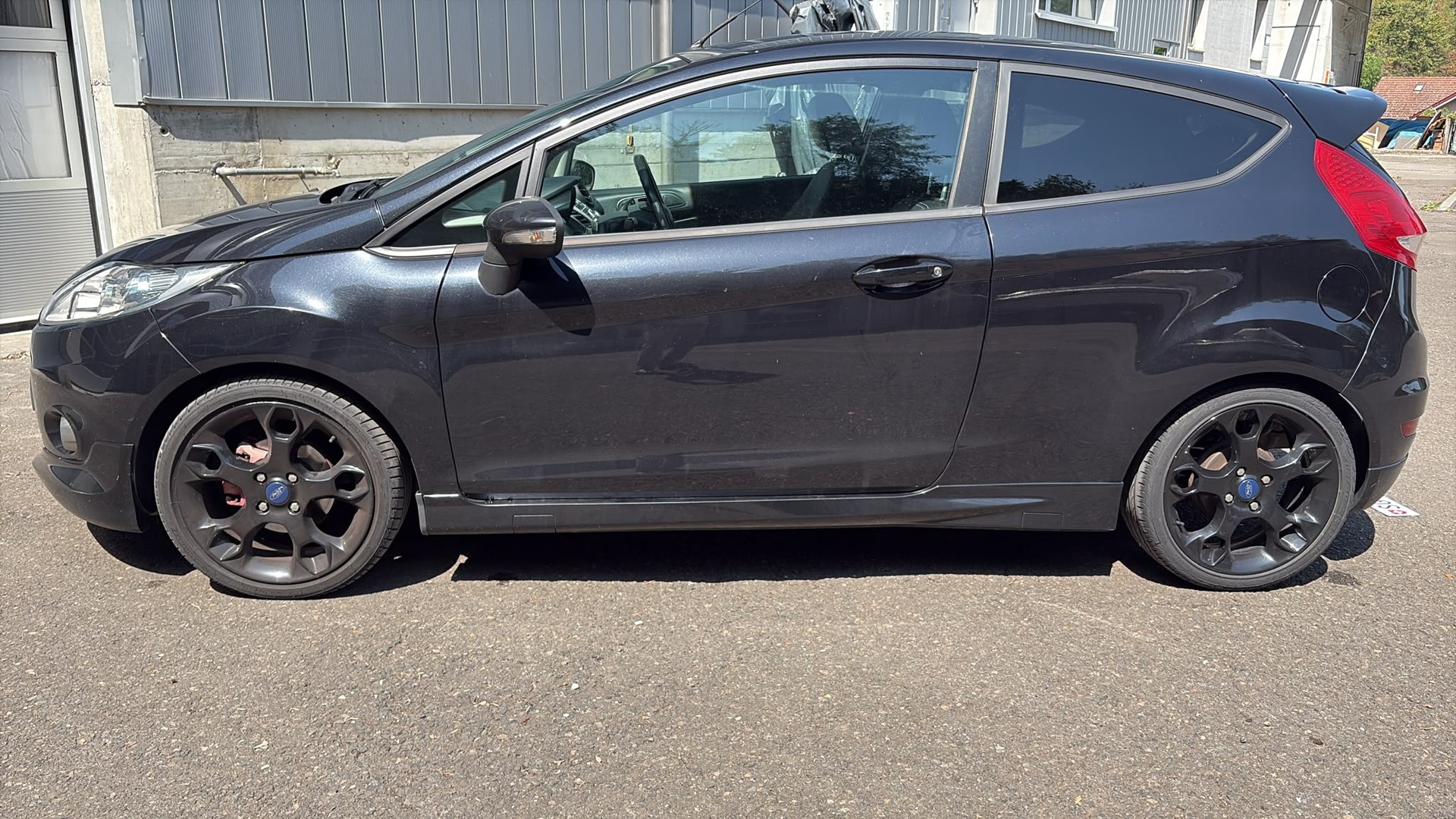 FORD Fiesta 1.6 16V Monster Edition-image-4