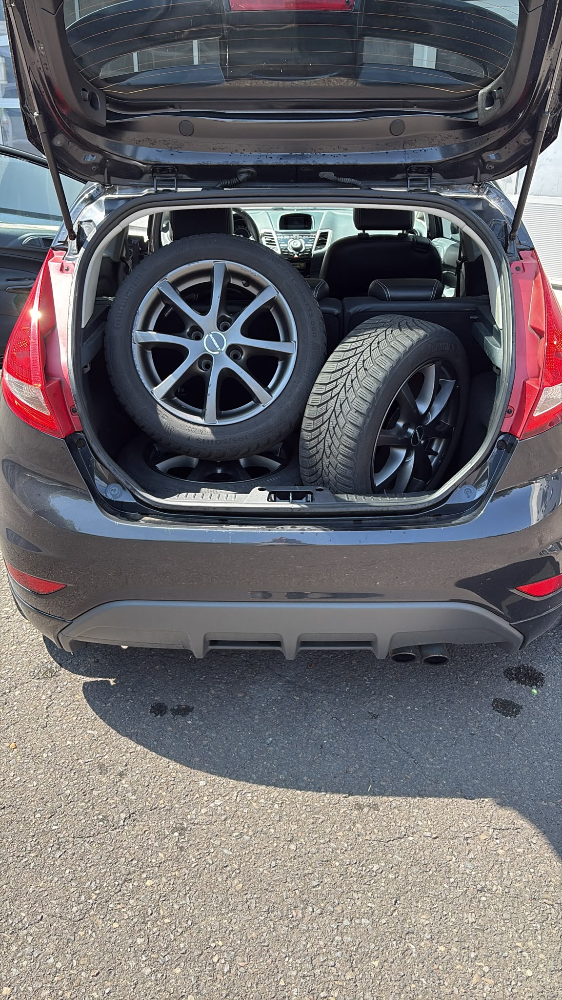 FORD Fiesta 1.6 16V Monster Edition-image-5