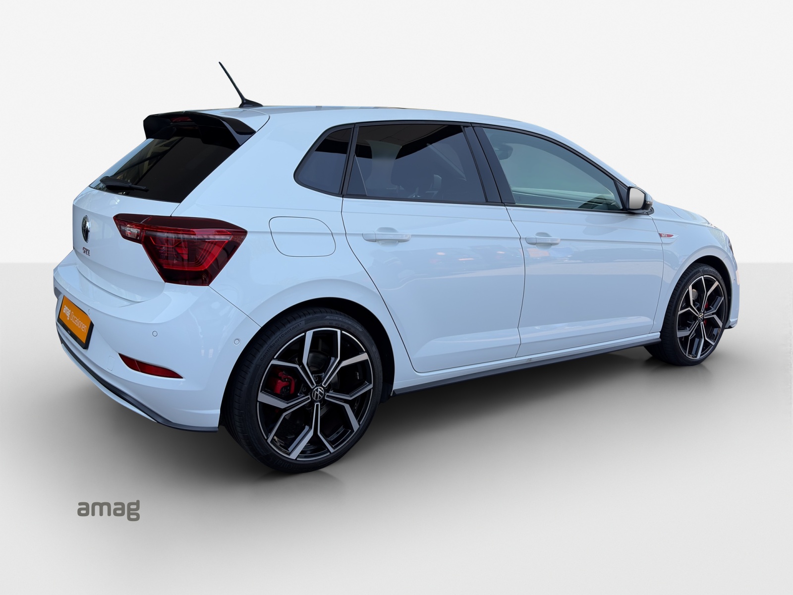 VW Polo 2.0 TSI GTI DSG-image-4