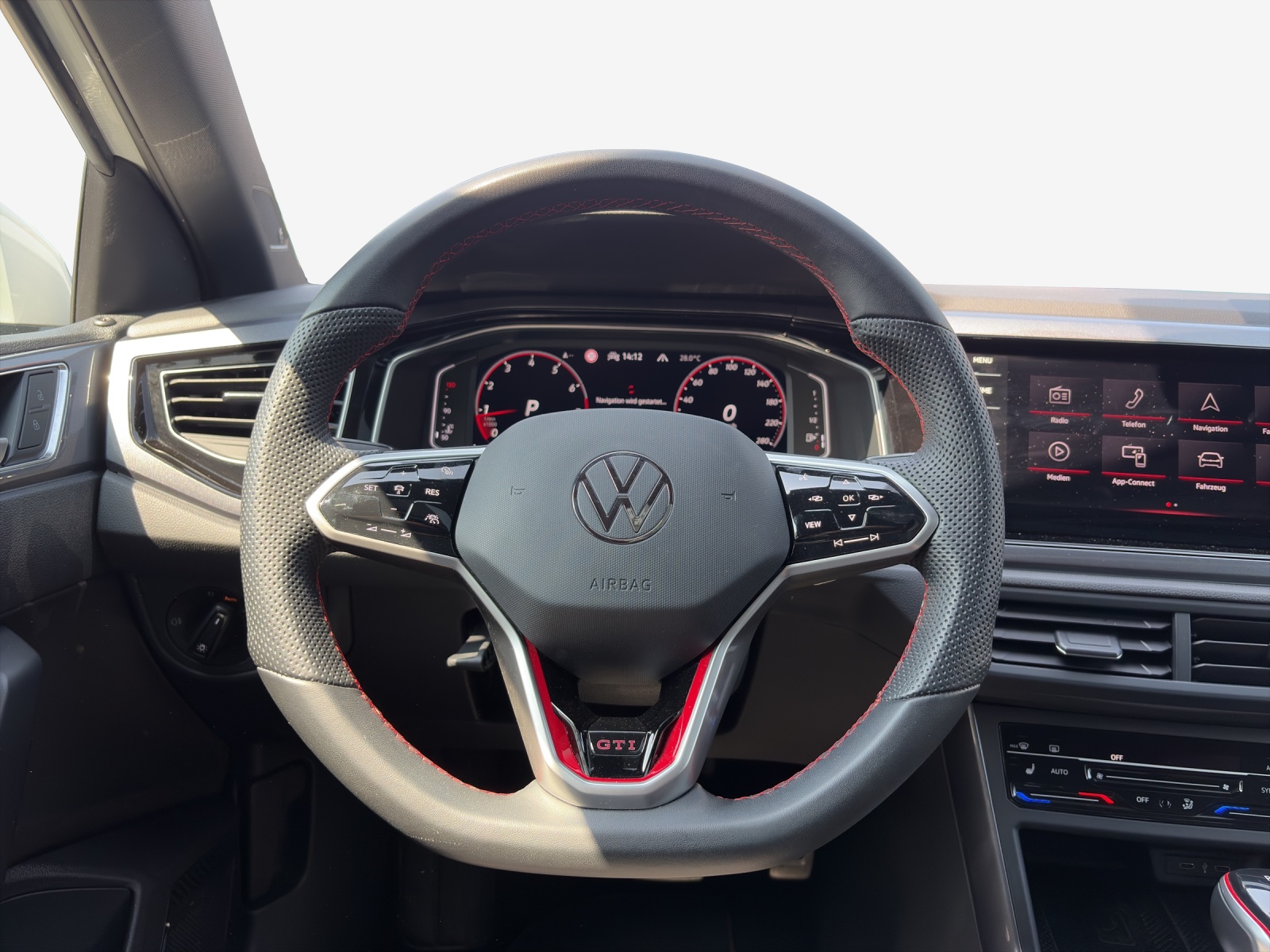VW Polo 2.0 TSI GTI DSG-image-9