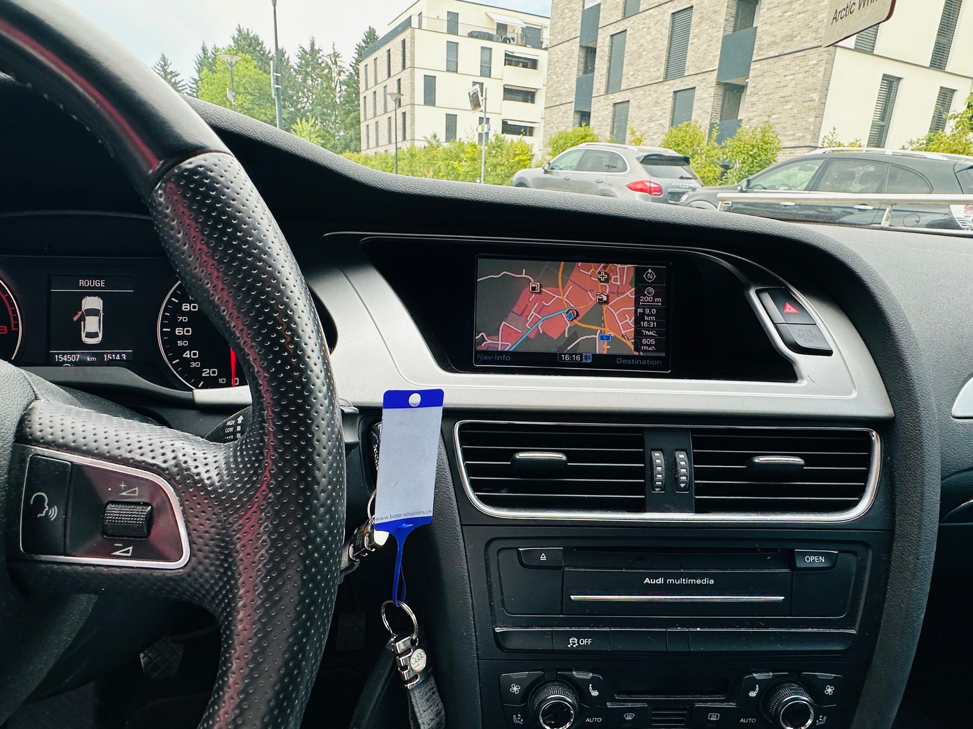 AUDI A4 Avant 2.0 TFSI quattro-image-9
