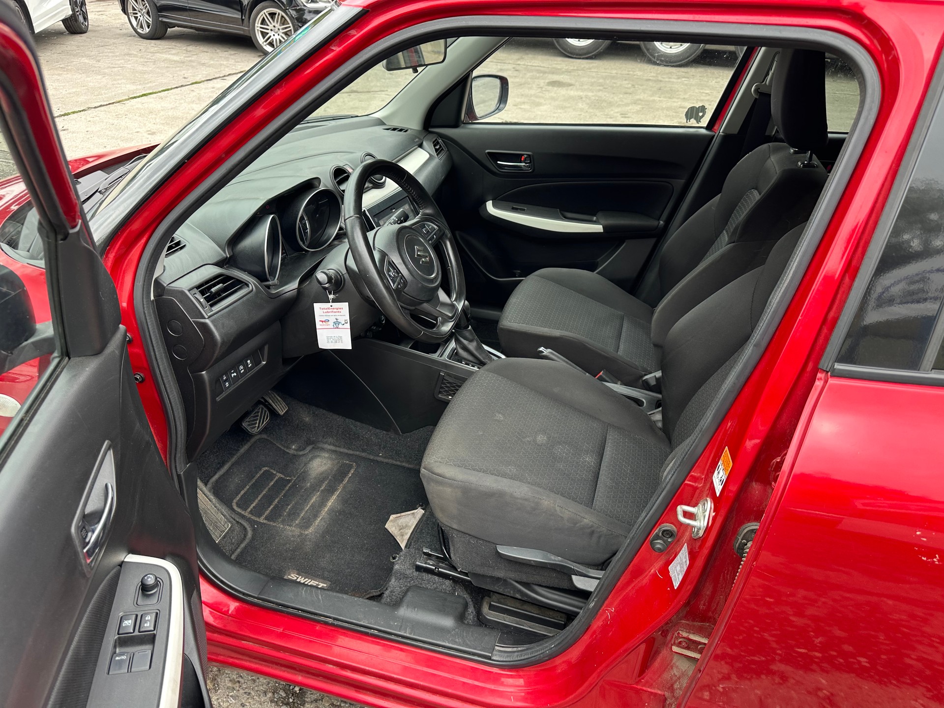 SUZUKI Swift 1.2 Compact Top Hybrid CVT-image-12
