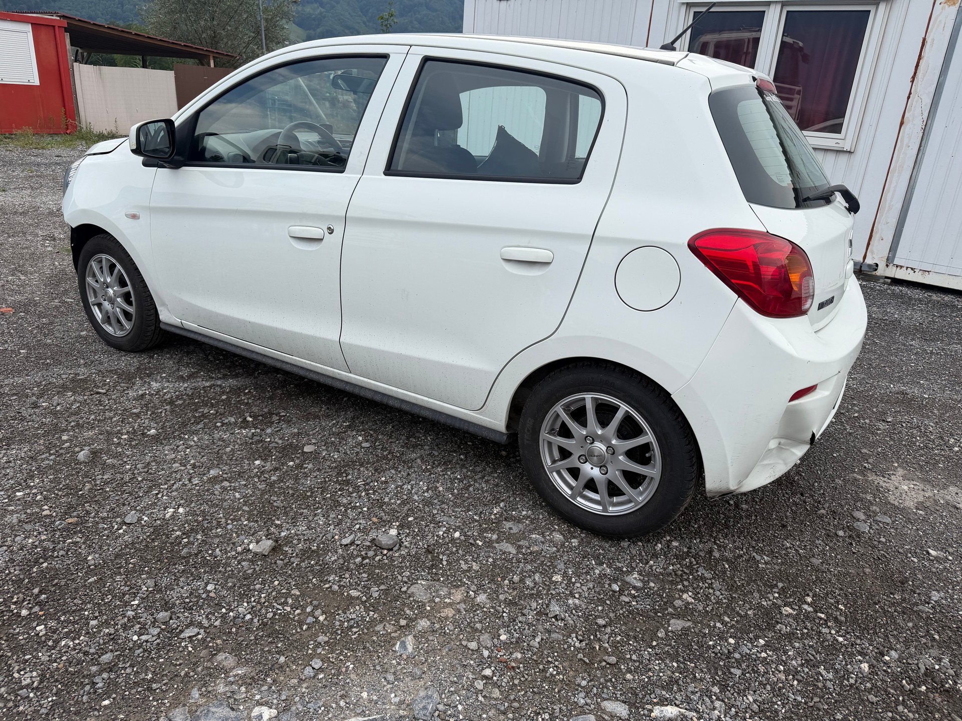 MITSUBISHI Space Star 1.0 Entry-image-1